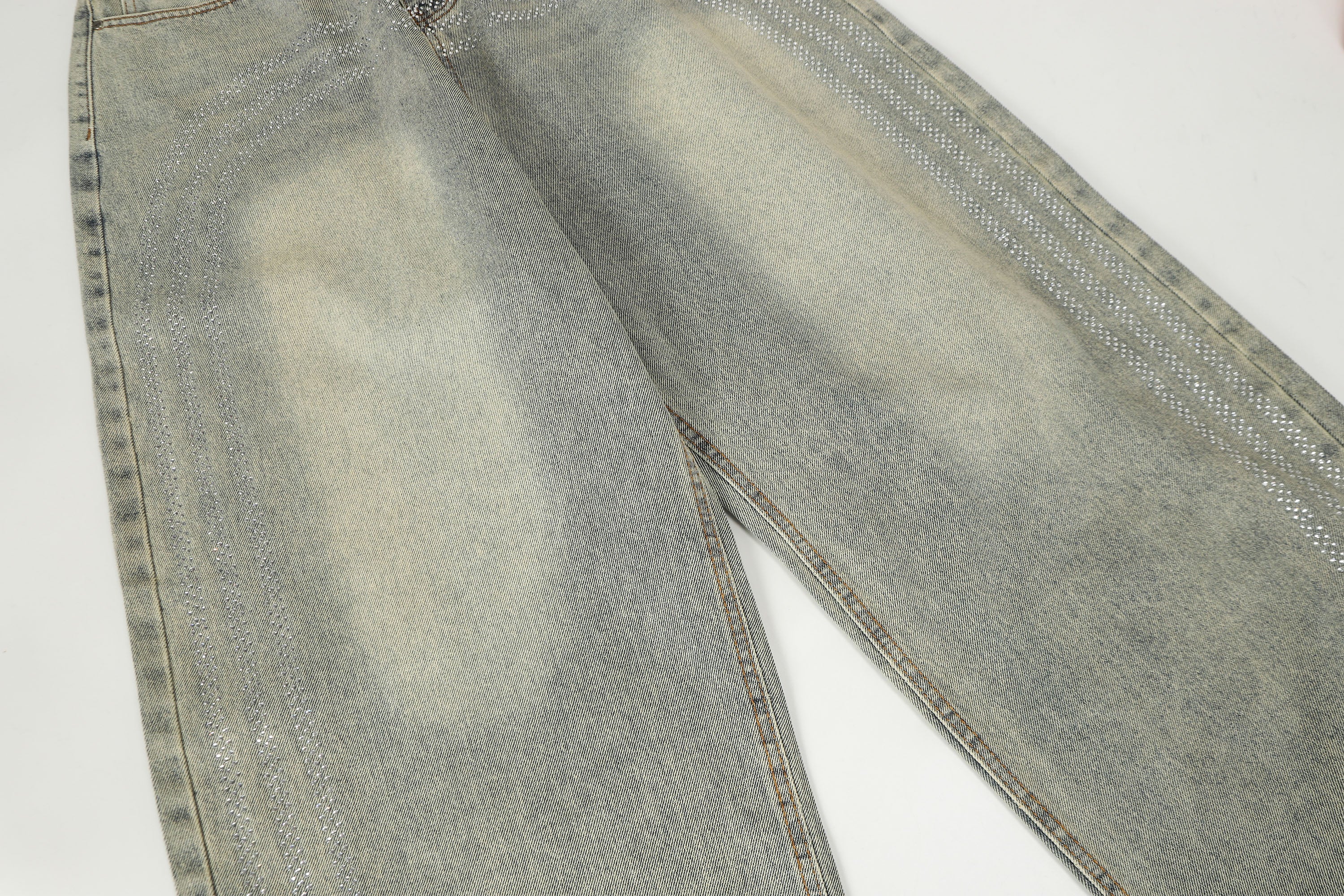 CLP Diamond Arc Washed Wide-Leg Jeans