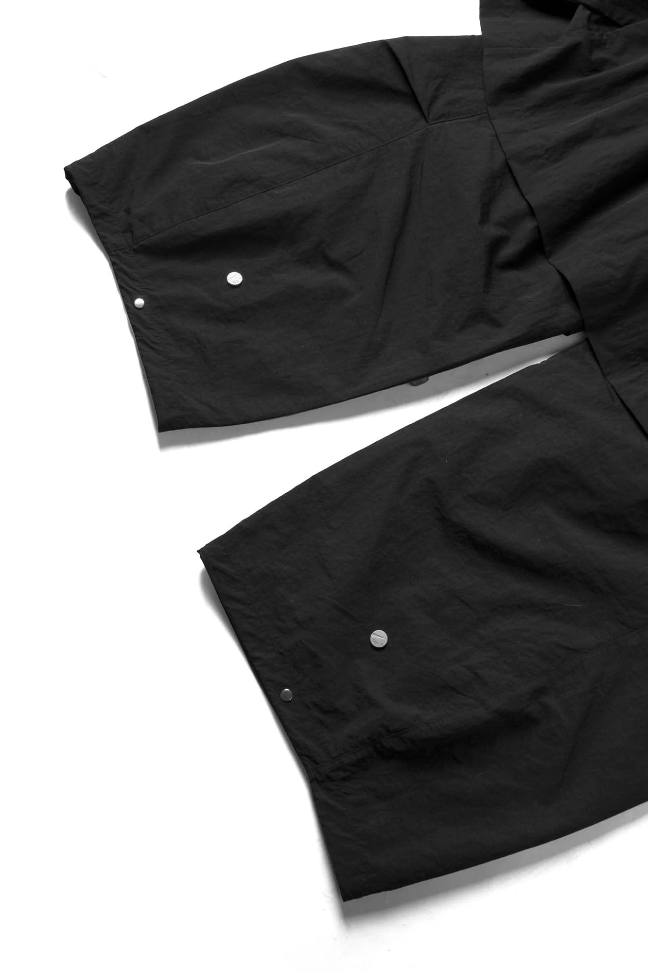 RELABEL Drawstring Layered Double-Waistband Parachute Pants Black
