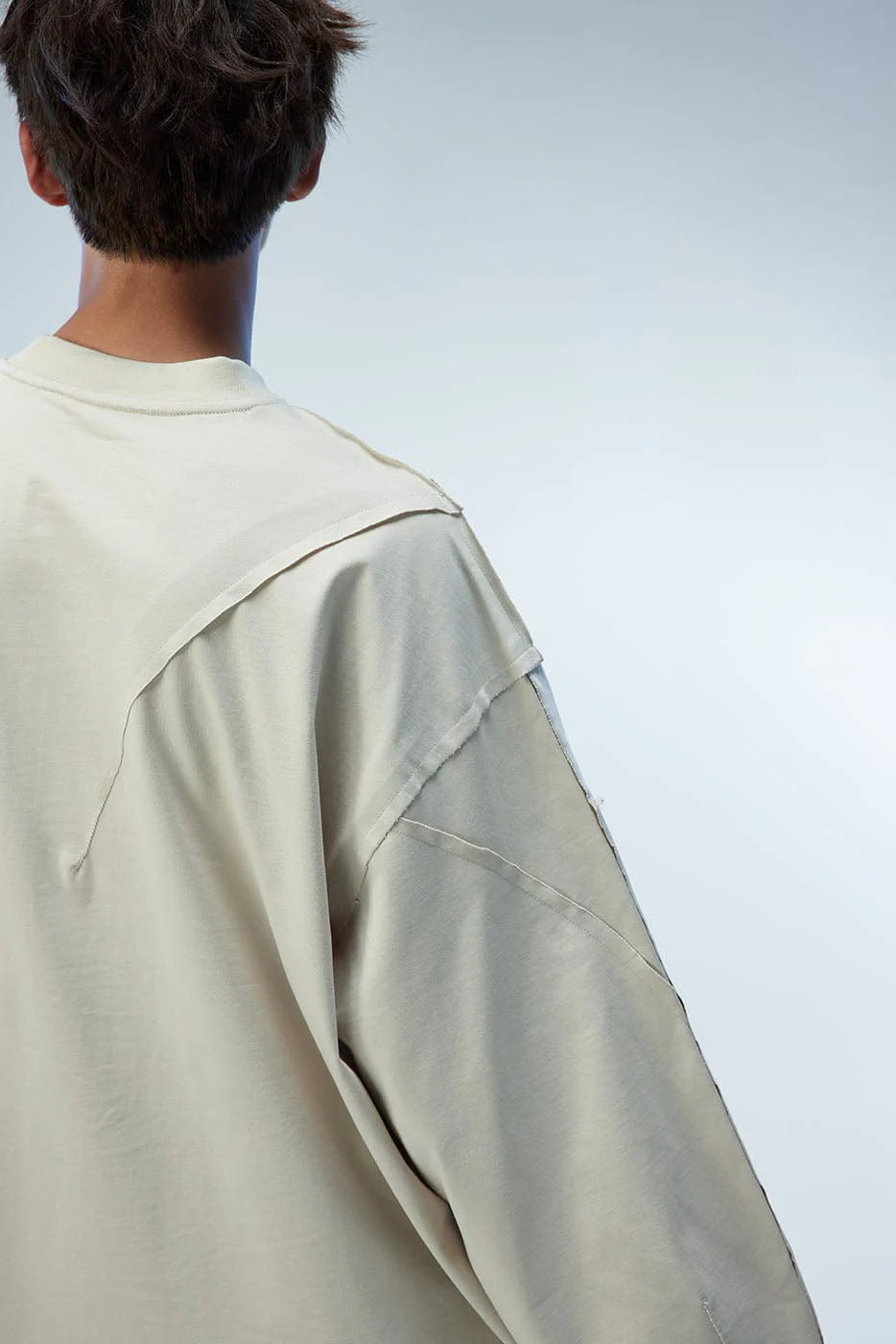 WHISTLEHUNTER Asymmetric Cut Logo Patched L/S Tee