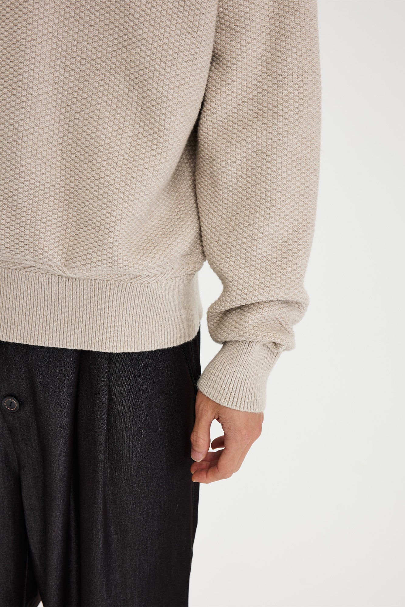 CATSSTAC Wheat-Weave V-Neck Oversized Sweater