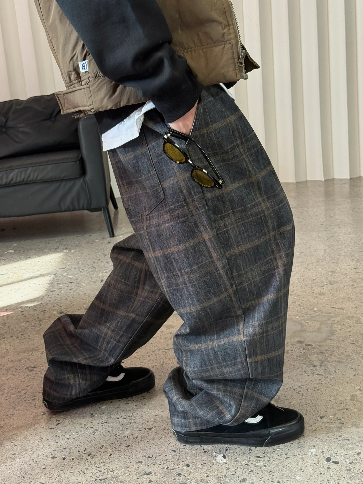 ME DA IGUAL Washed Plaid Tappered Pants Coffee