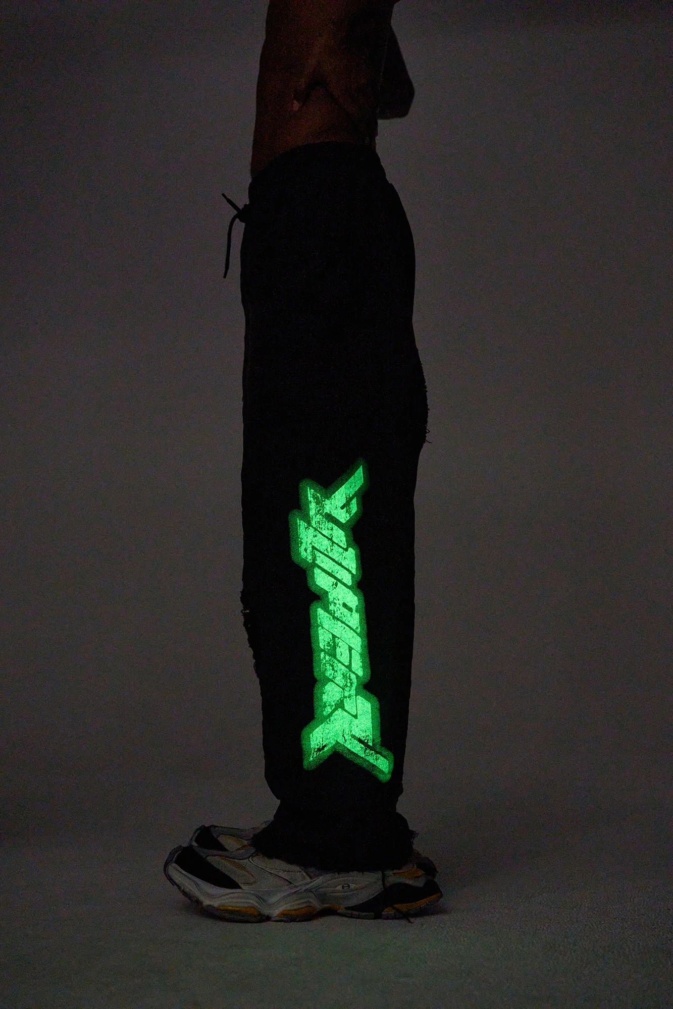ULIPERY Distressed Glow Crinkled Sweatpants