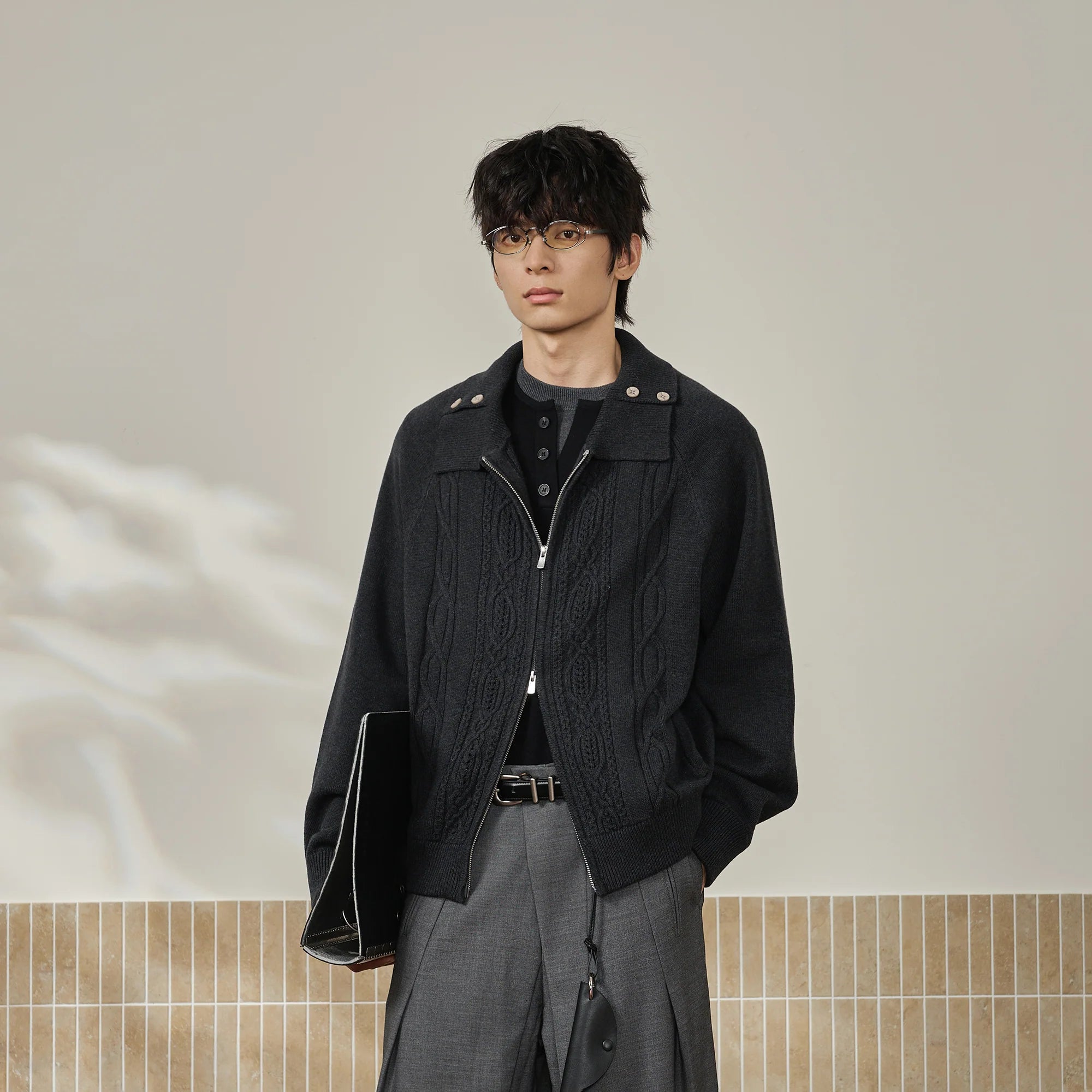 MOITIEDEPETALE Modern Cable-Knit Zip-Up Cardigan