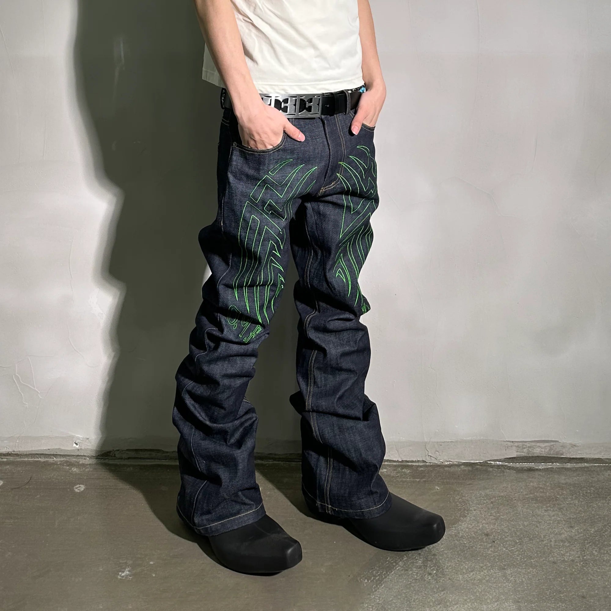 PCCVISION Contrast-Stitch Embroidered Raw Jeans