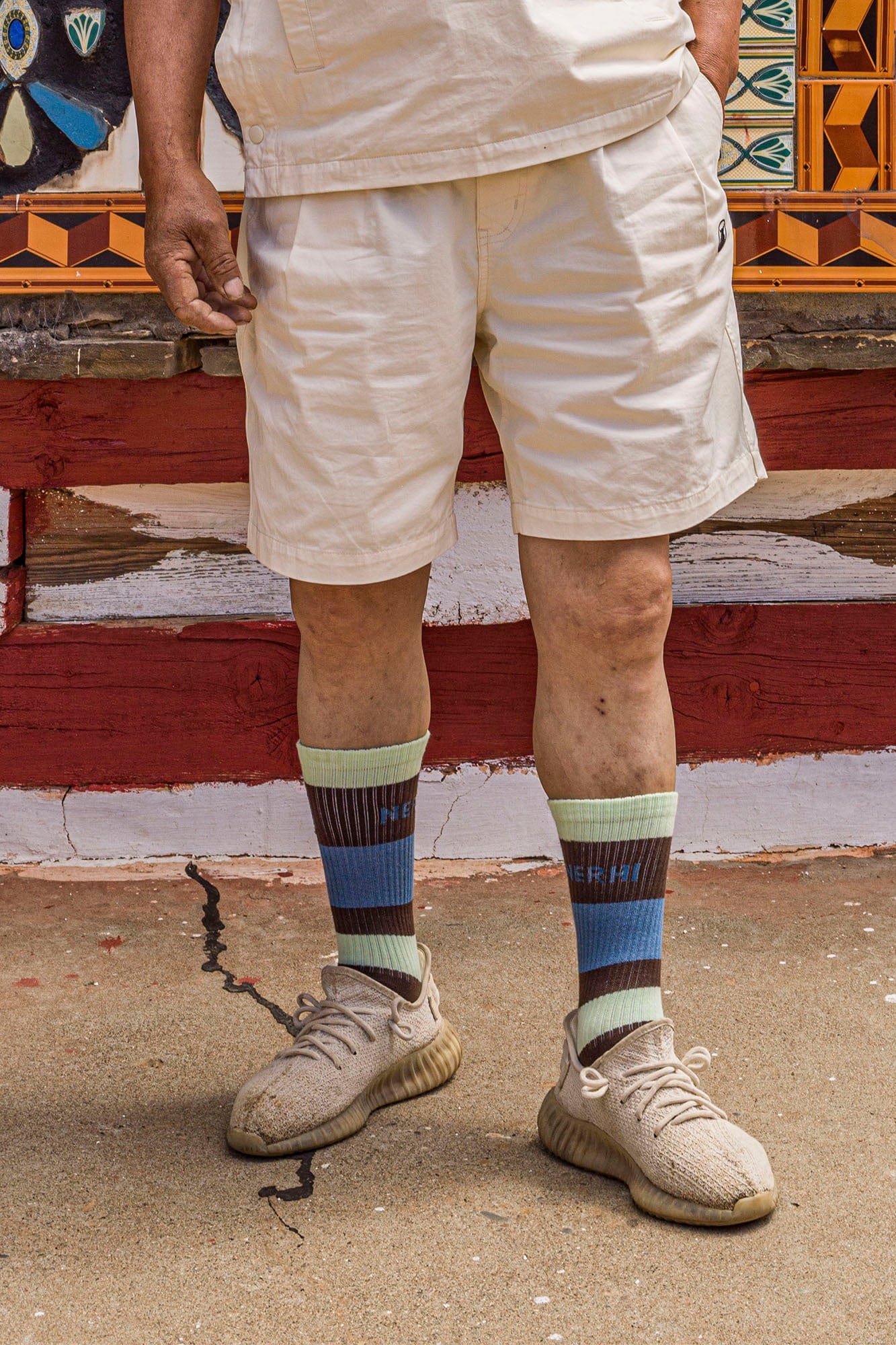 NERHI Essential LOGO Pleated Shorts
