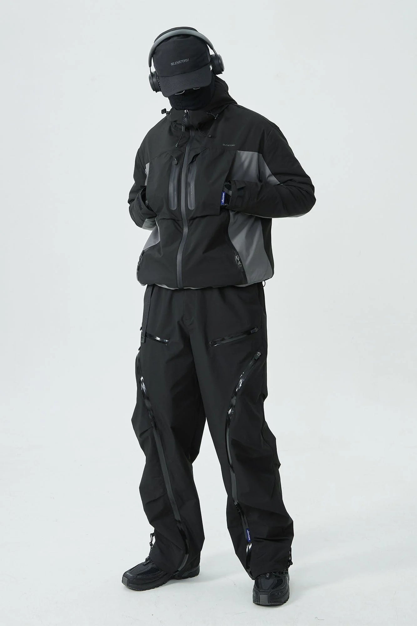 SILENSTORM Arc-Zip Crinkled Water-Repellent Utility Pants