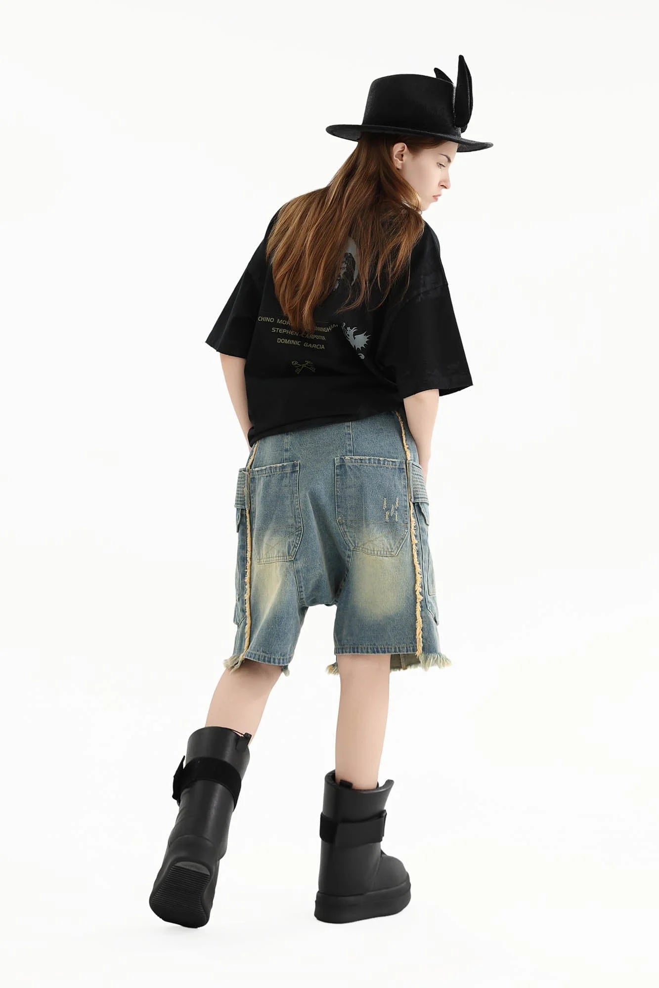 ERROR CODE ROBOT Washed Fringe Multi-Pocket Denim Shorts