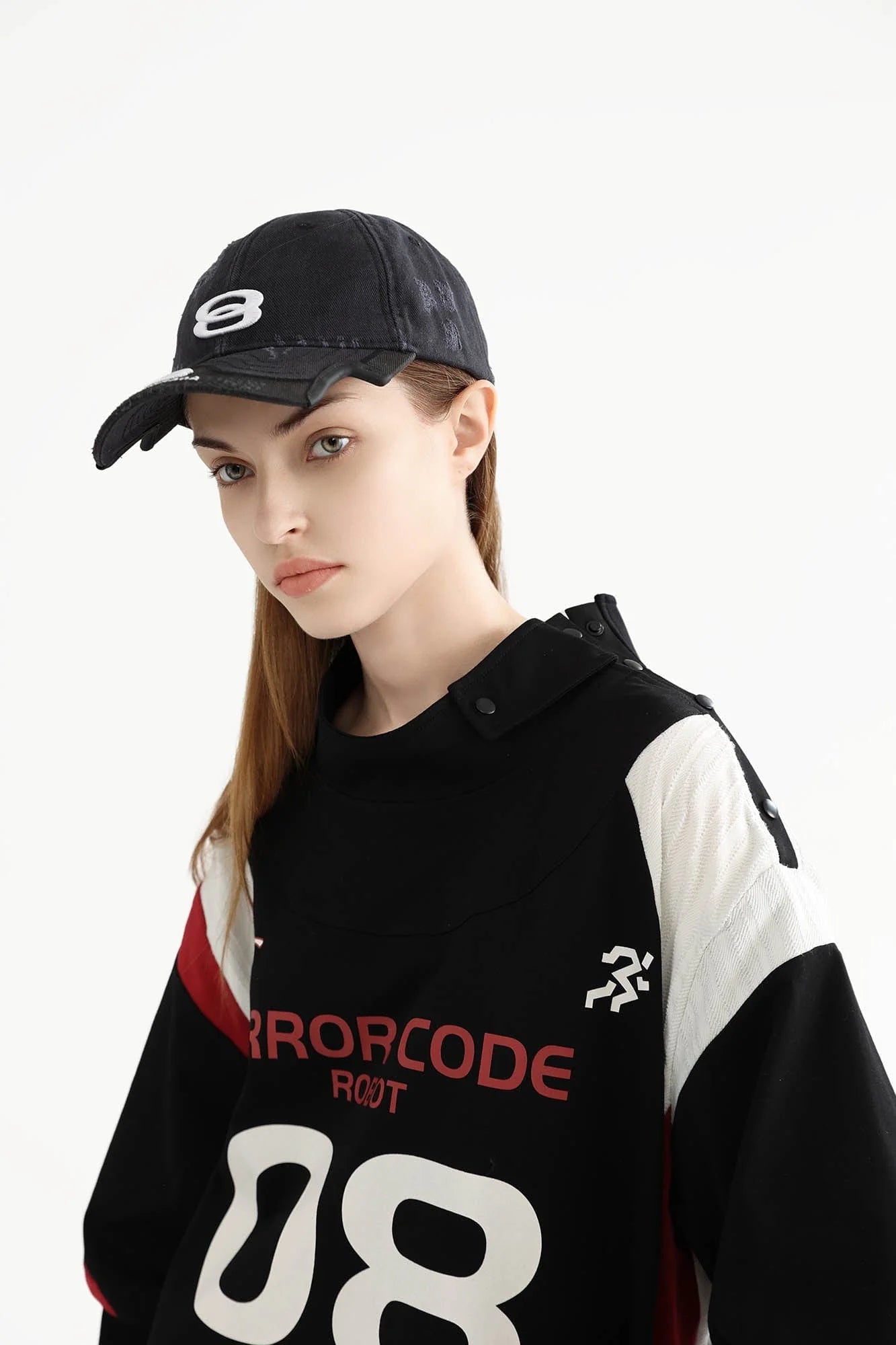 ERROR CODE ROBOT Button-Seam Contrast Detachable-Sleeve Tee