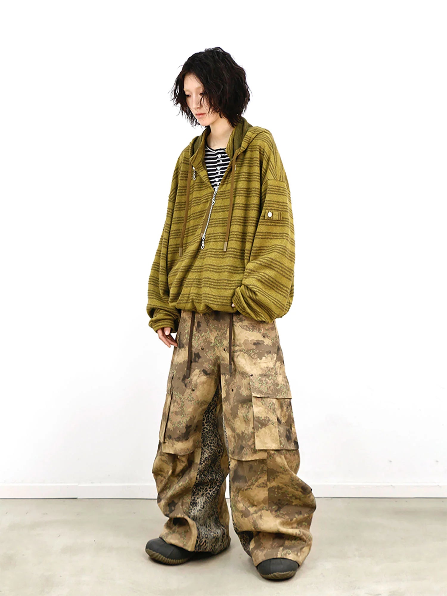 RELABEL Striped Asym Half-Zip Knit Hoodie