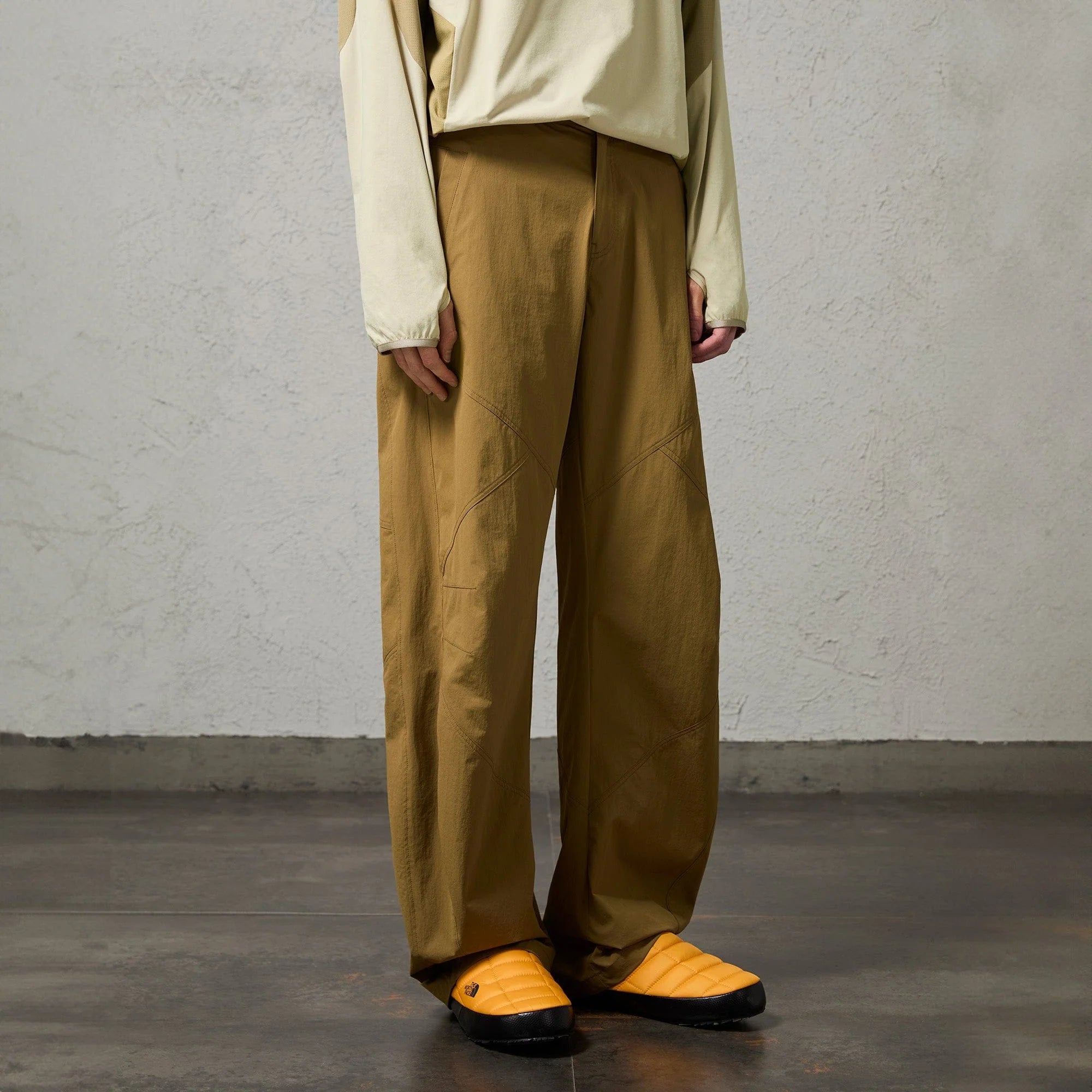 ORGANIC EMOTION Retro Spliced Curved Pants