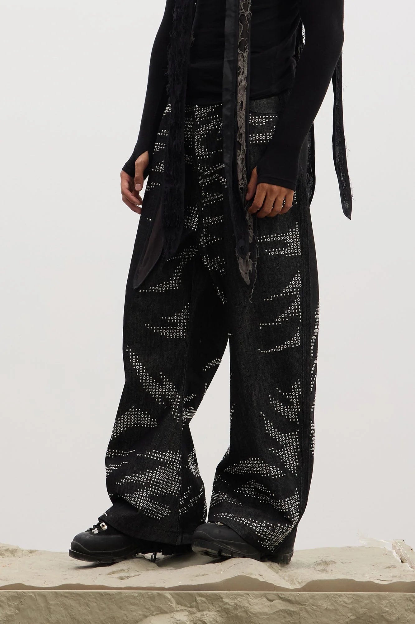 DND4DES Studded Tiger Stripe Baggy Jeans