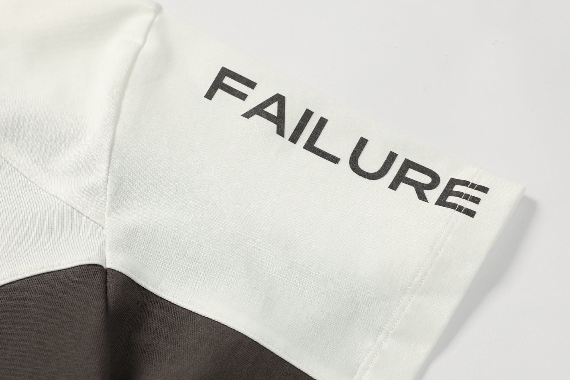 ERROR CODE ROBOT Arc Spliced Contrast T-Shirt