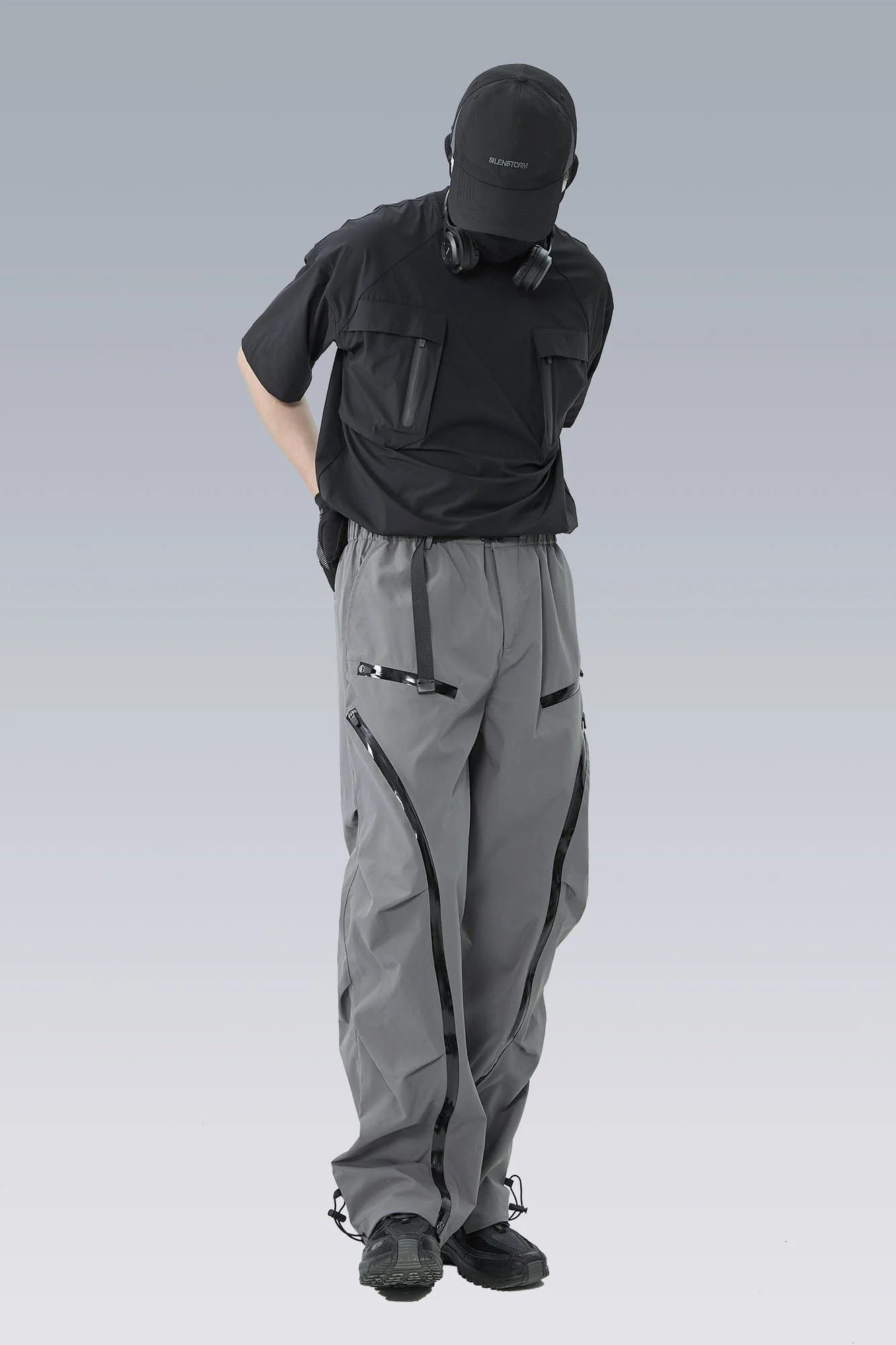 SILENSTORM Arc-Zip Crinkled Water-Repellent Utility Pants
