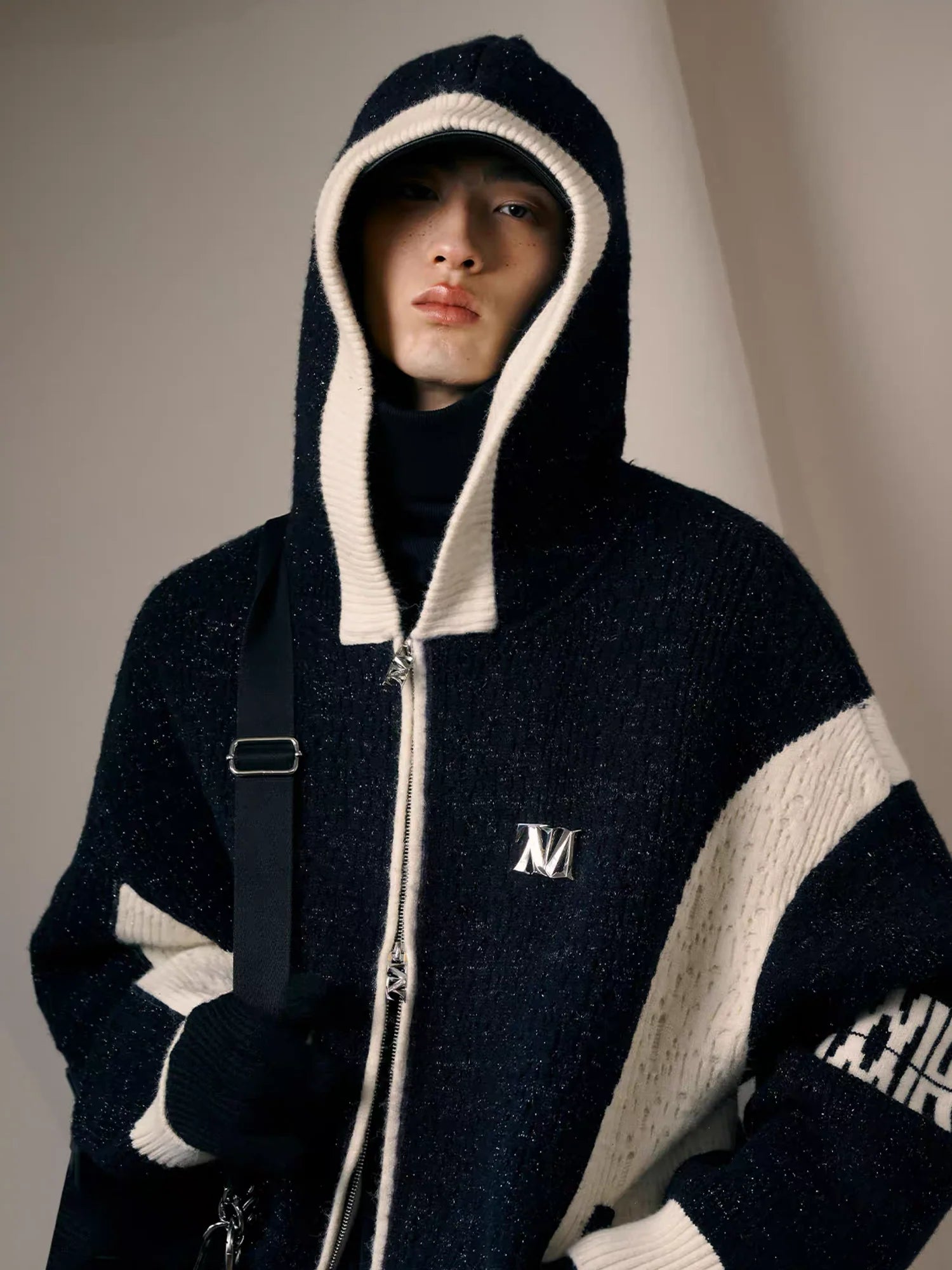 TIWILLTANG Contrast Trim Dual-Zip LOGO Chunky Knit Jacket