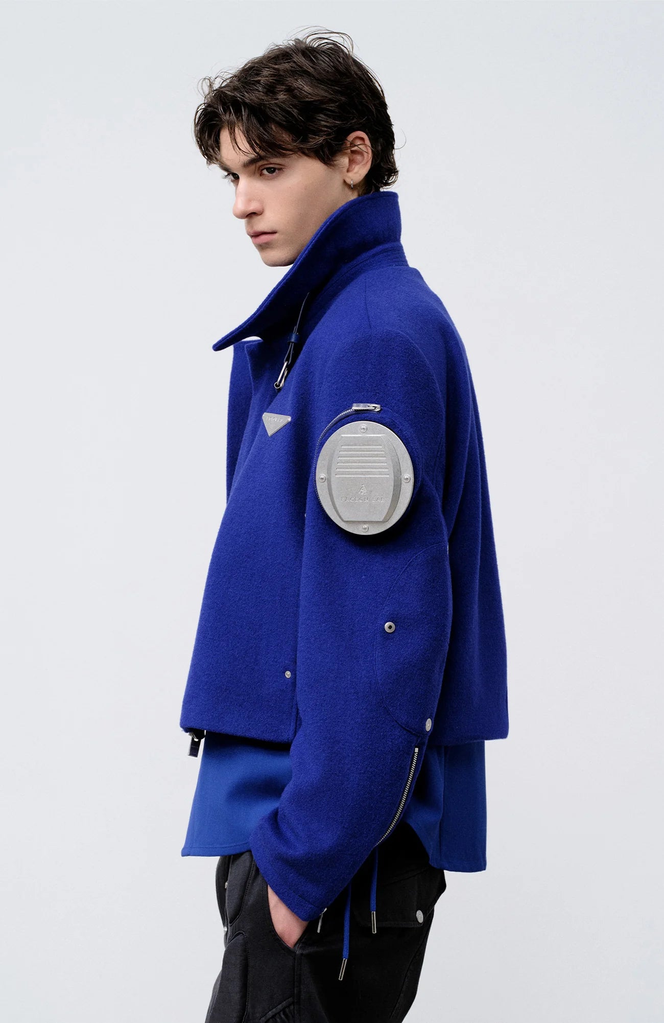 FACEONLAB Arm-Patched Cropped Naval Jacket Blue