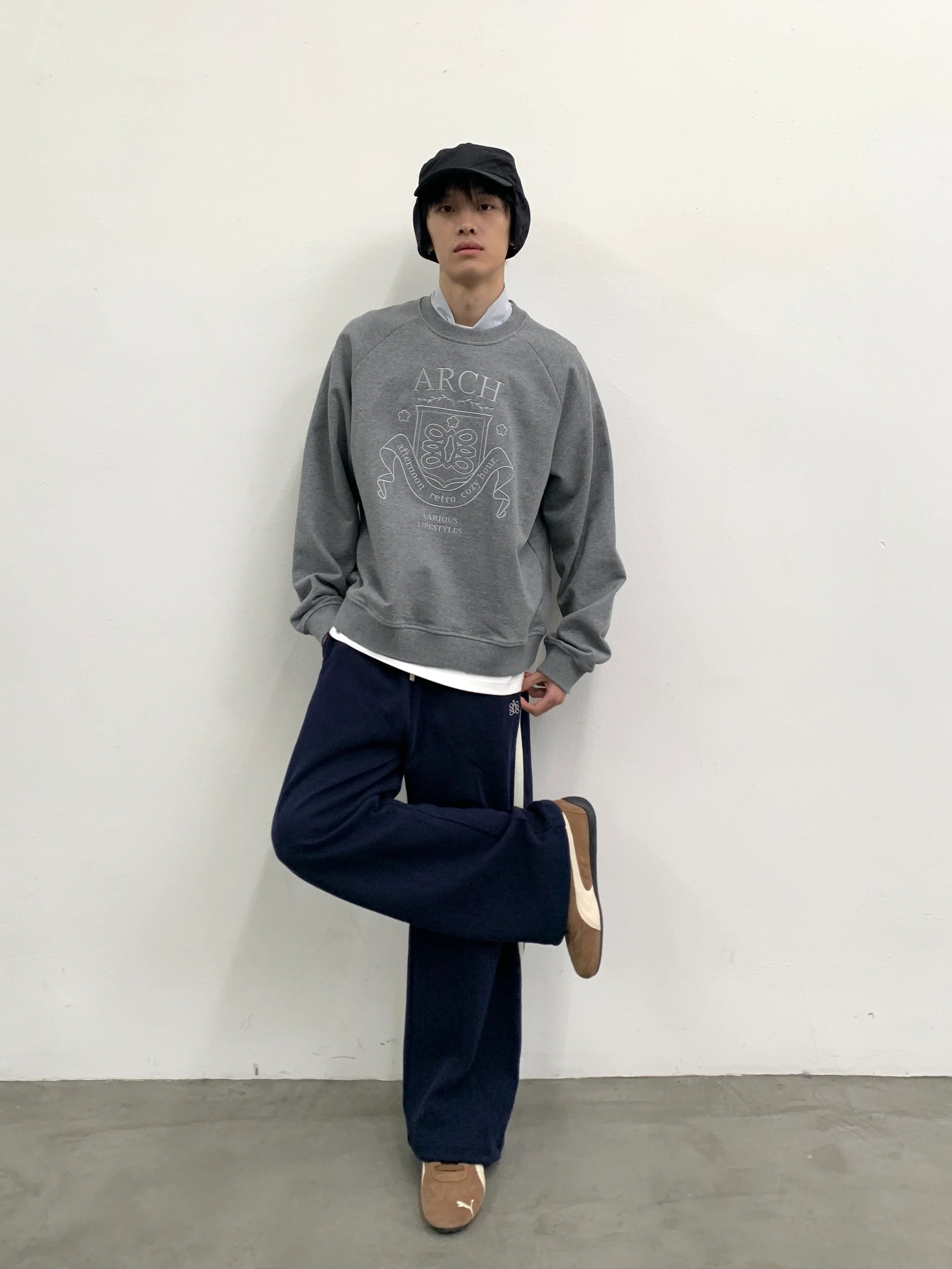 ROARINGWILD A ARCH Collegiate Loopback Raglan Sweatshirt