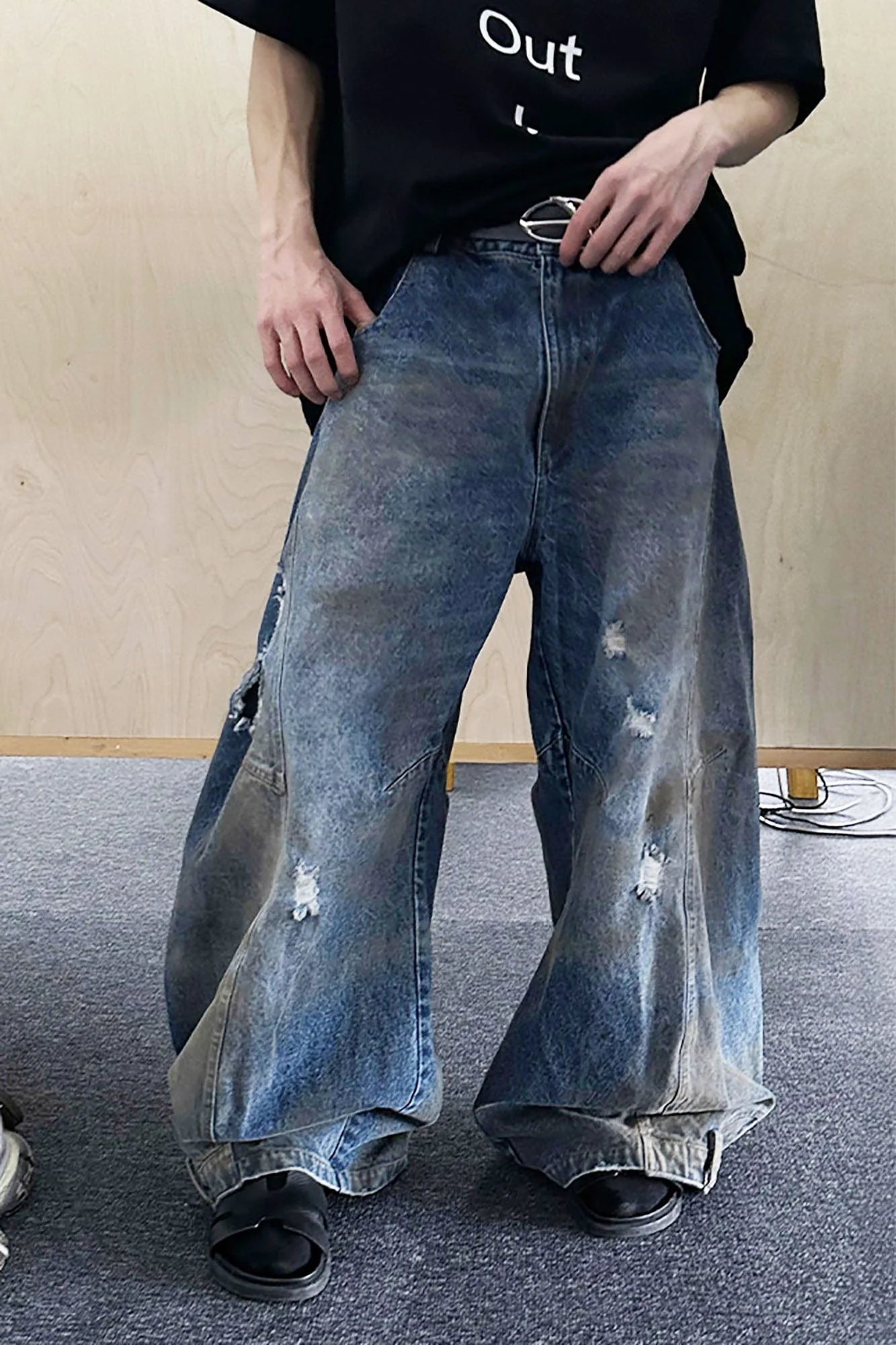 TRIANGLE PROJECT Distressed Dirty-Washed Oversized Jeans