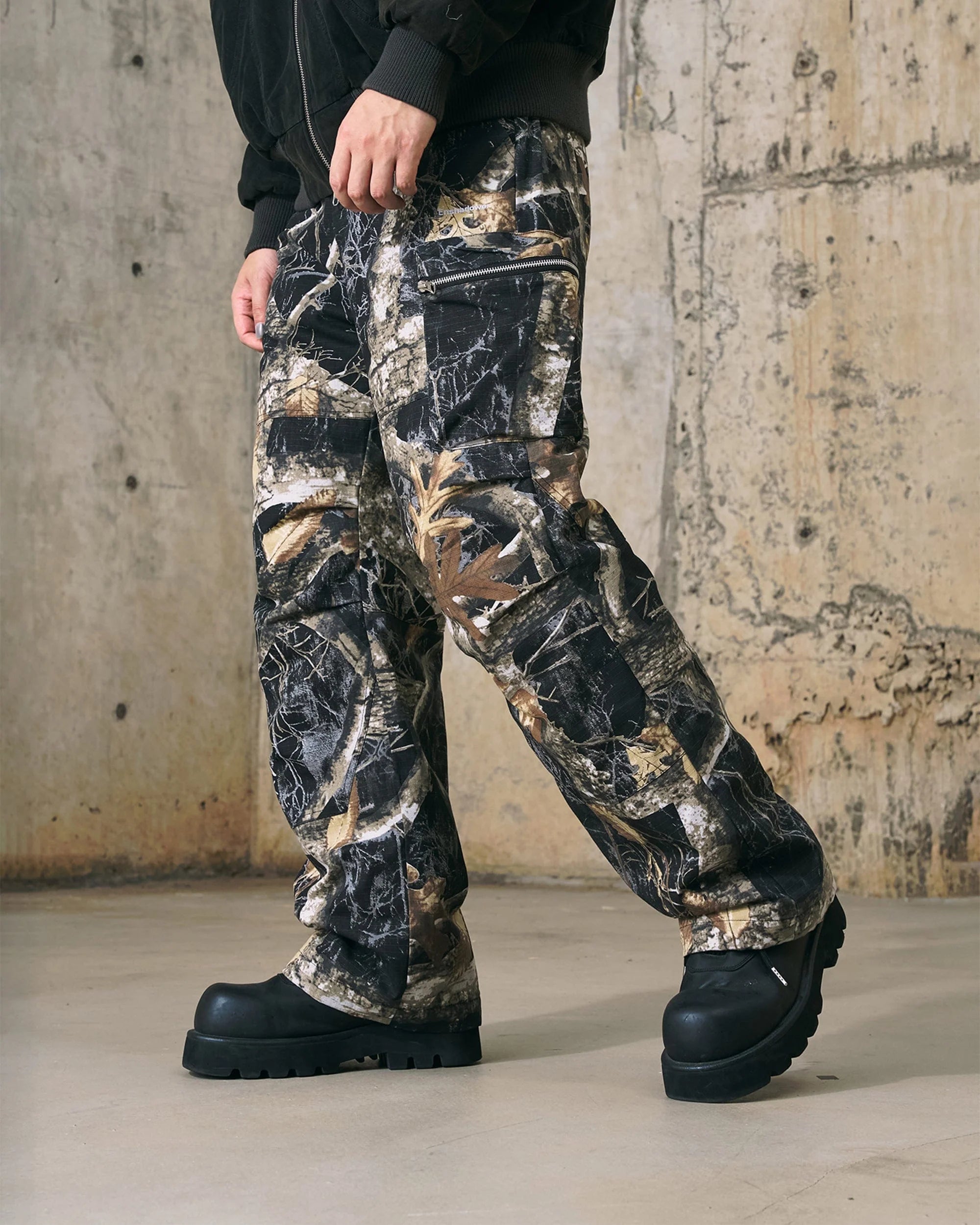 ENSHADOWER Black Camo Multi-pocket Down Pants