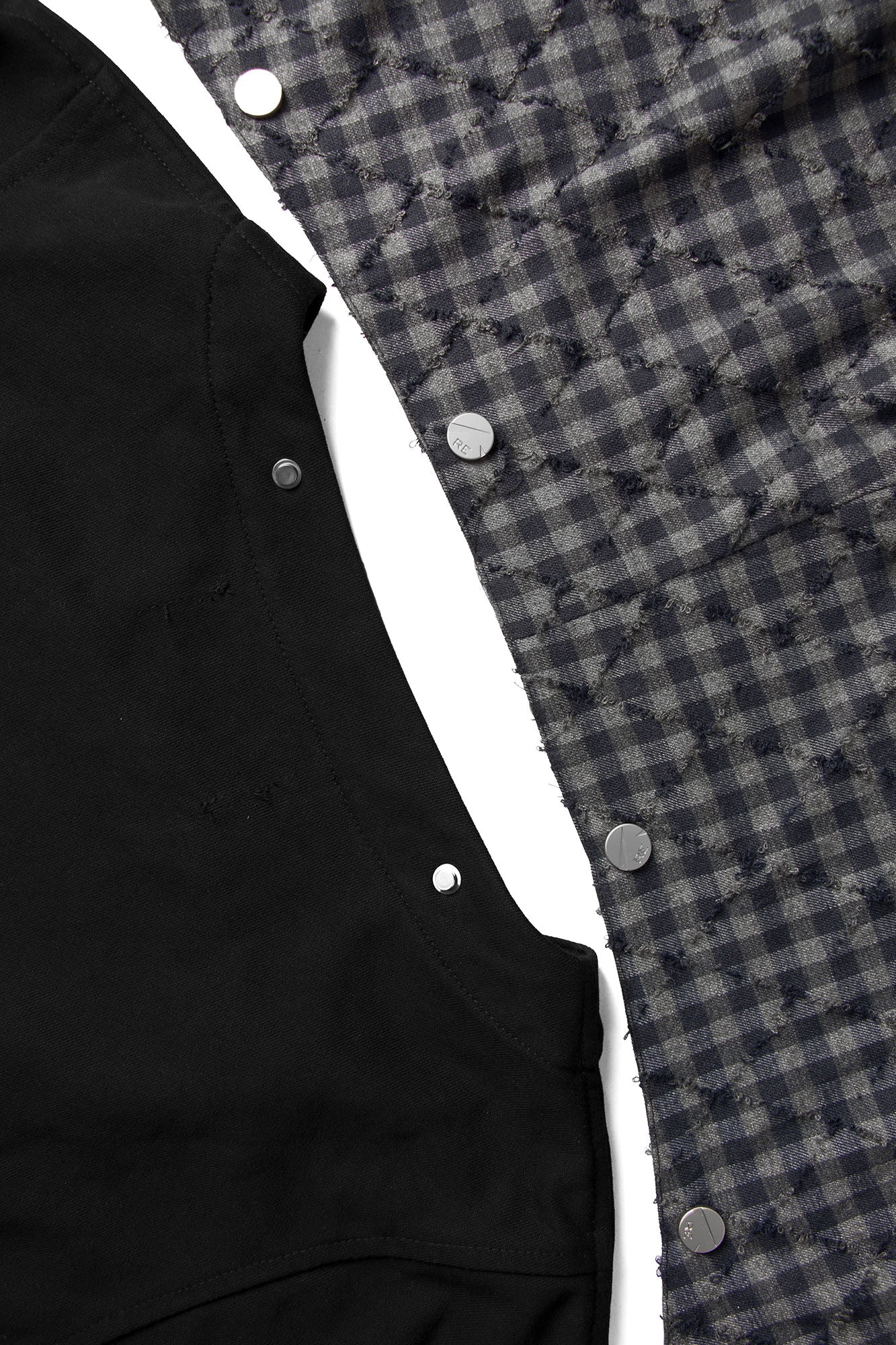 RELABEL Detachable Plaid Hood Jacket Black