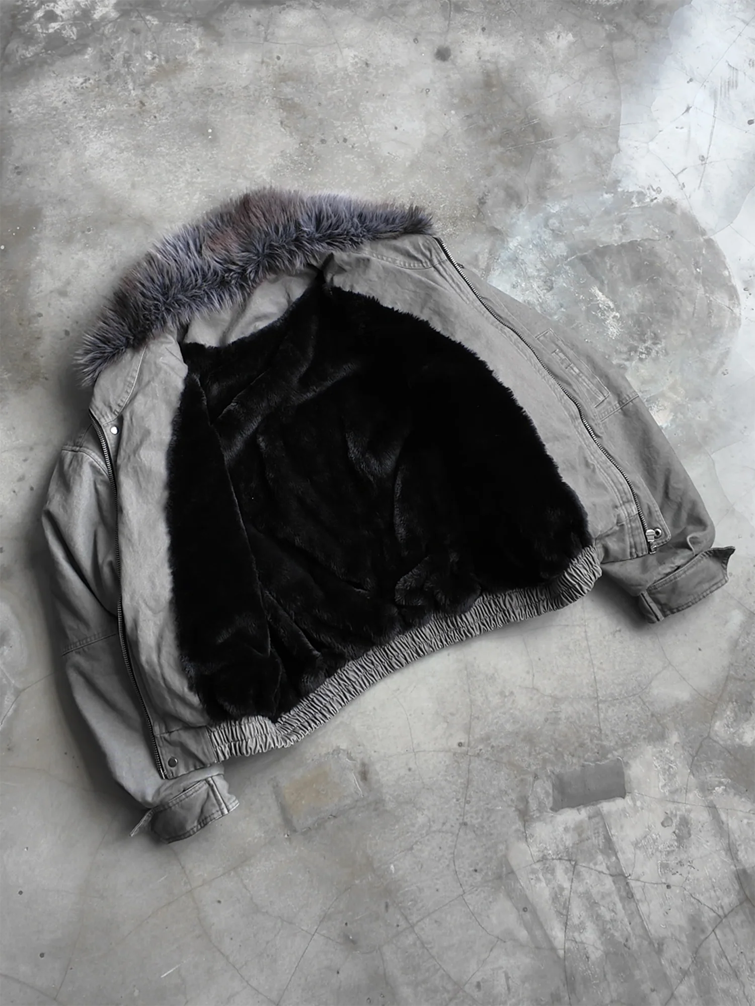 TRECLUB Faux-Fur Lining Washed Bomber Jacket