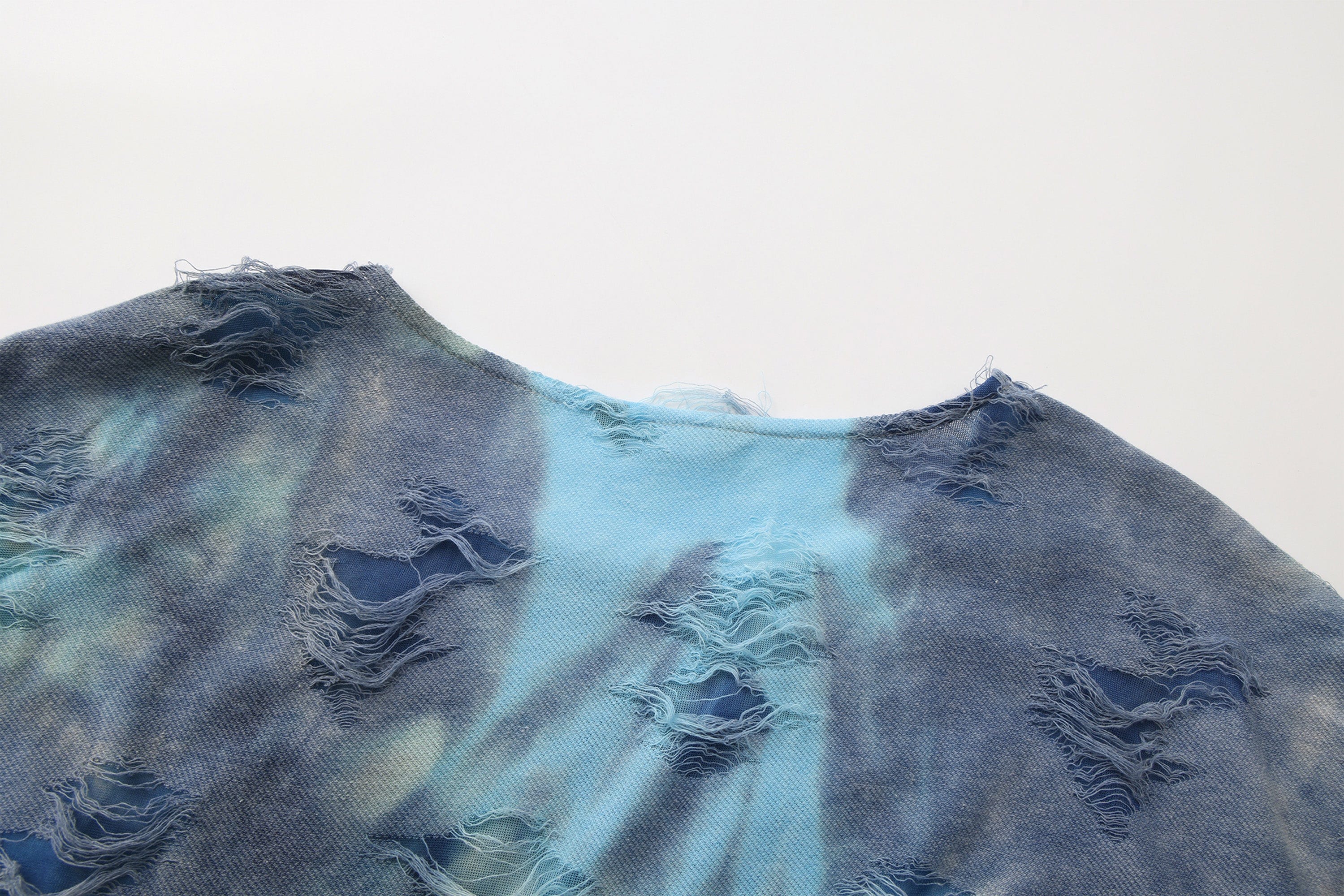 VANN VALRENCE Distressed Gradient Tie-Dye Long-Sleeve Tee