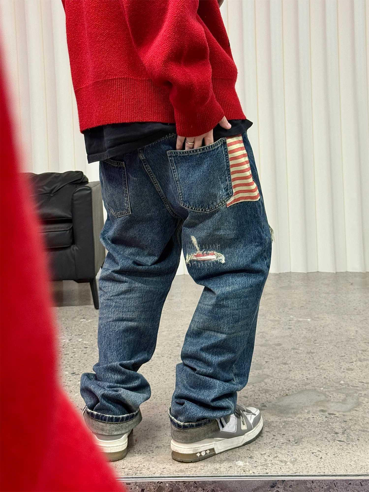 ME DA IGUAL Distressed Patch Washed Oversized Jeans
