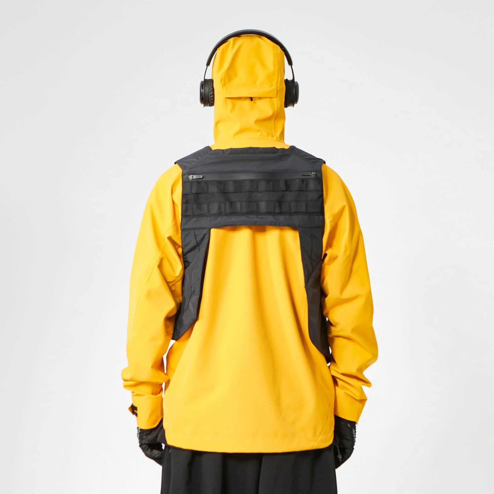 SILENSTORM Asymmetrical Multi-Pocket Tactical Vest