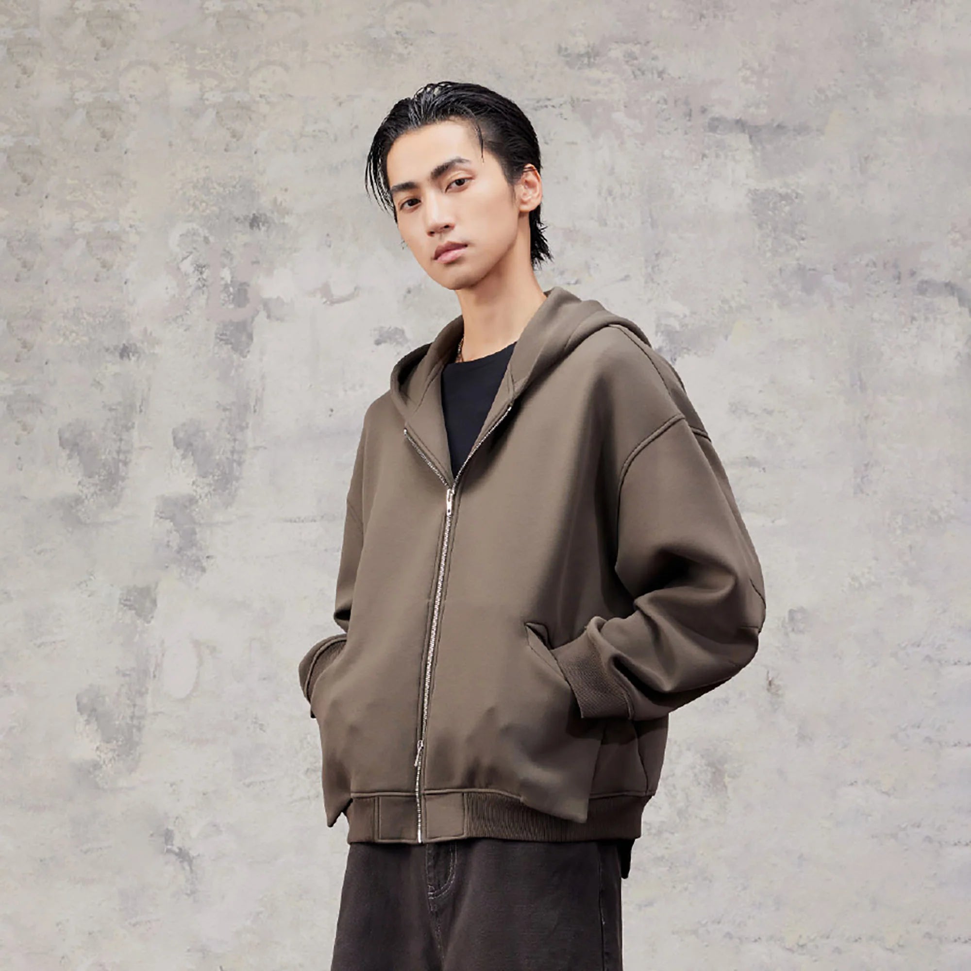 ALVNG AR ANTS Structured Curved Sleeve Pointed Hood Jacket