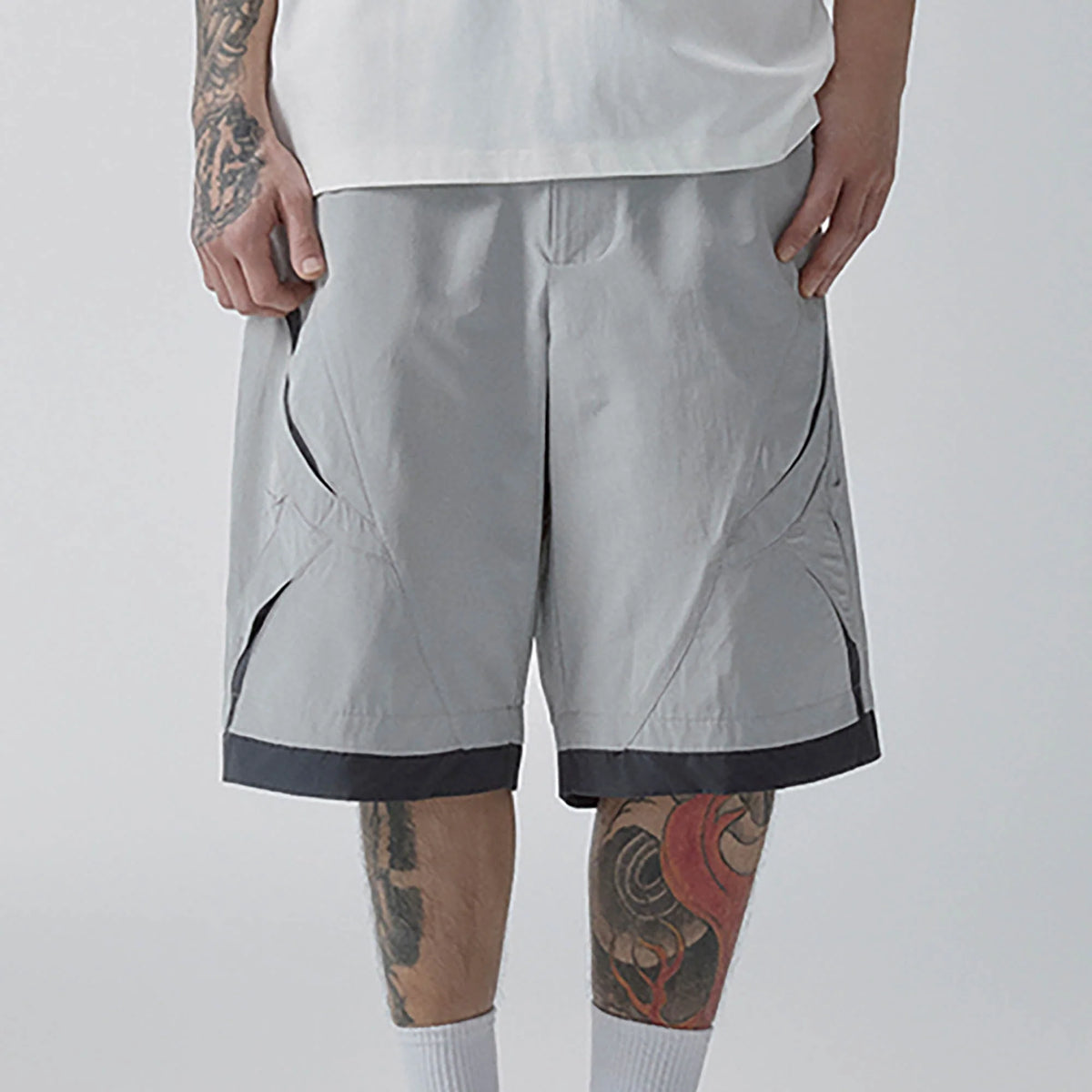 F2CE Contrast Panel Cut-Out Knee Shorts