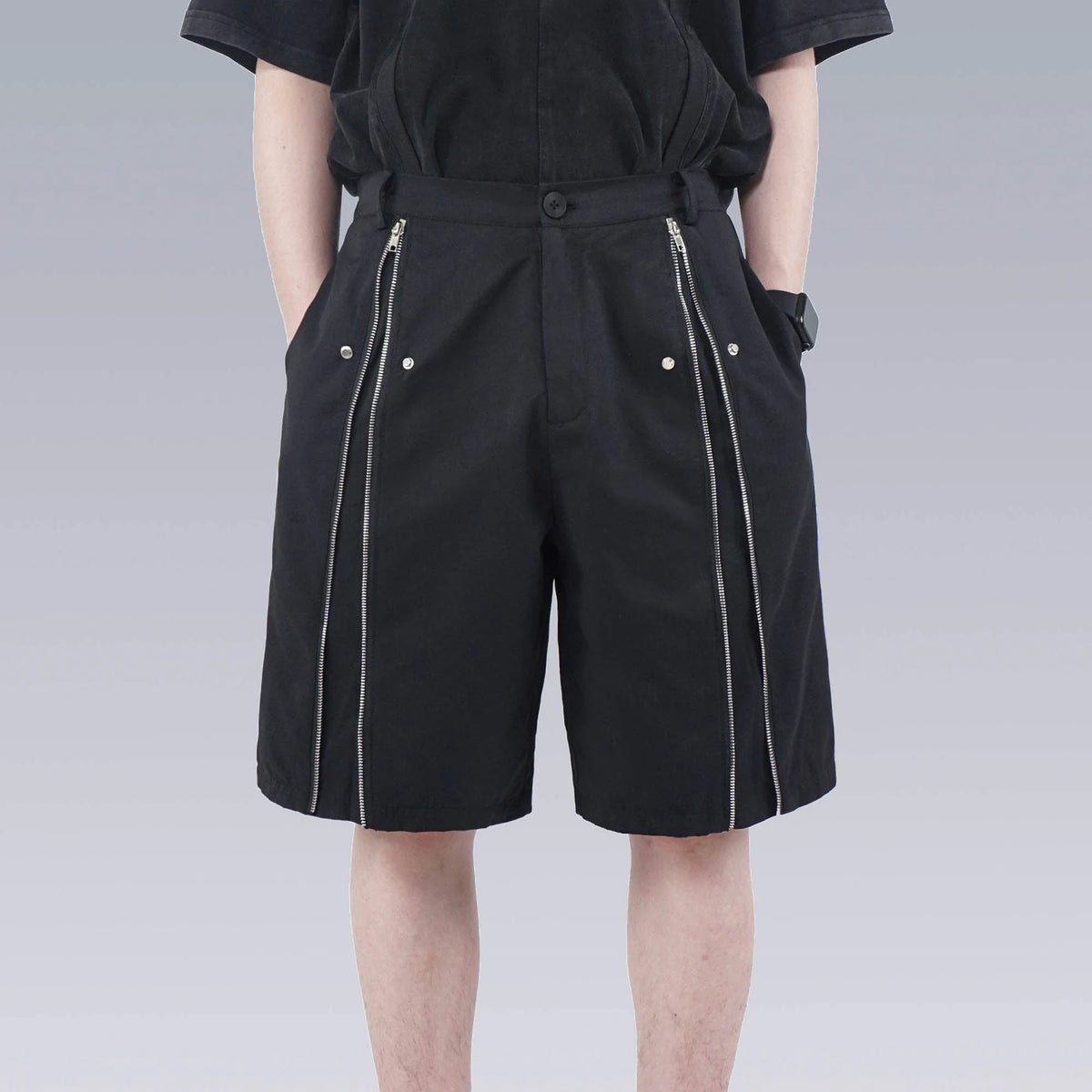 SILENSTORM Center-Zip Utility Shorts