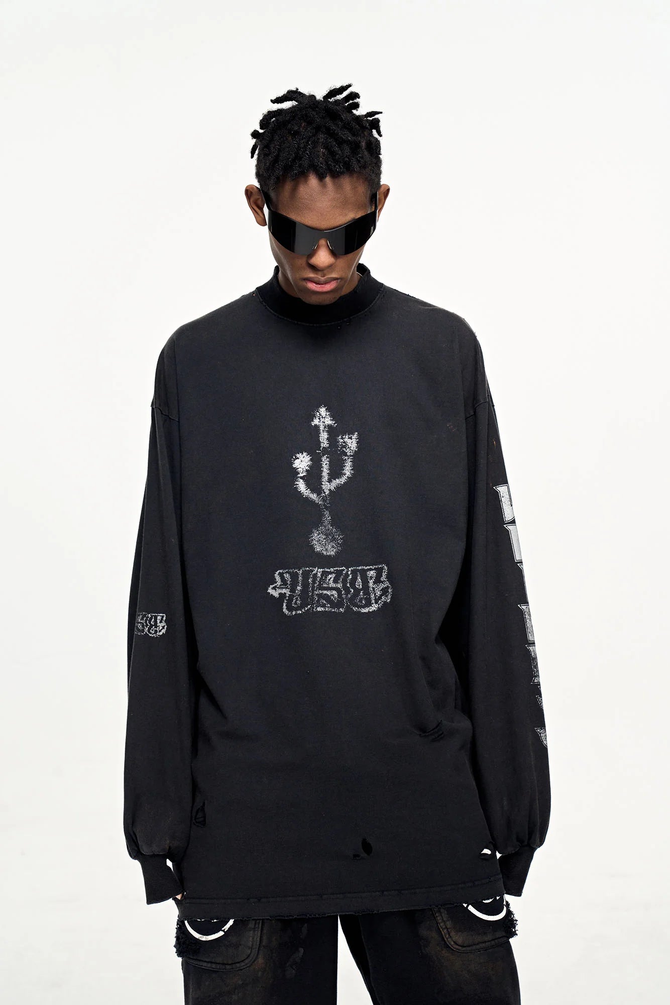 ULIPERY Distressed USB Graphic Sweatshirt