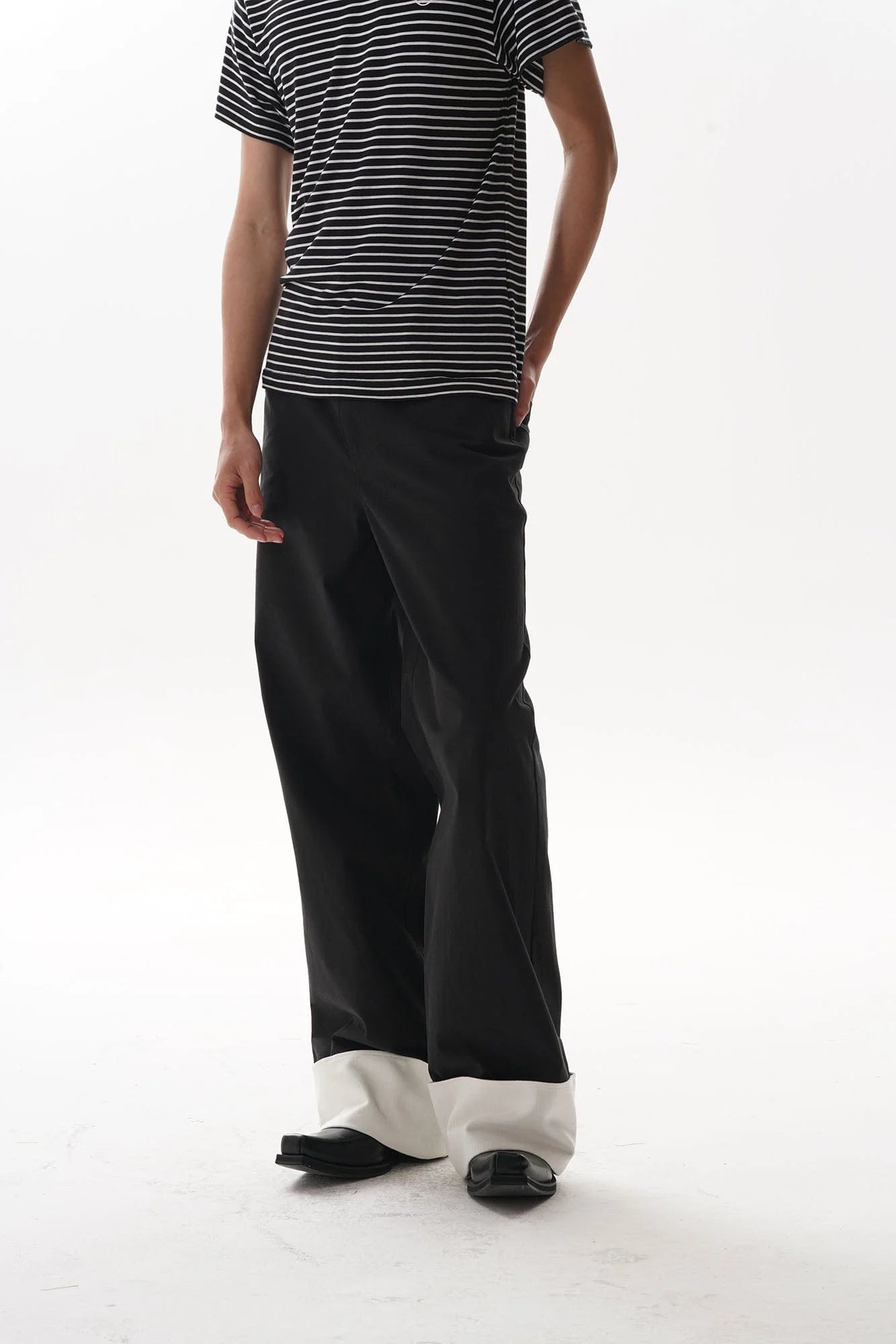 ORAL UTOPIA Contrast Fold-Hem Straight-Leg Pants