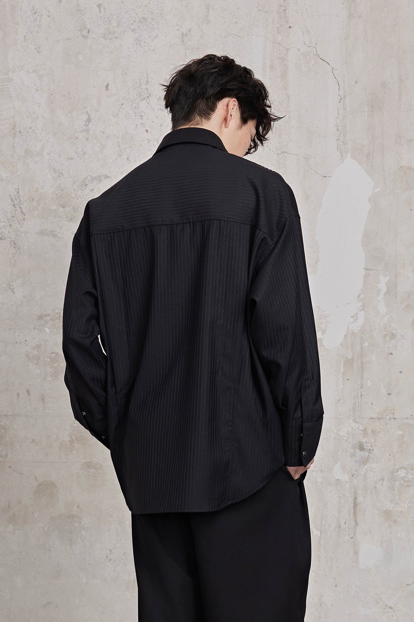 FACEONLAB Pinstriped Rivet Diamond Shirt
