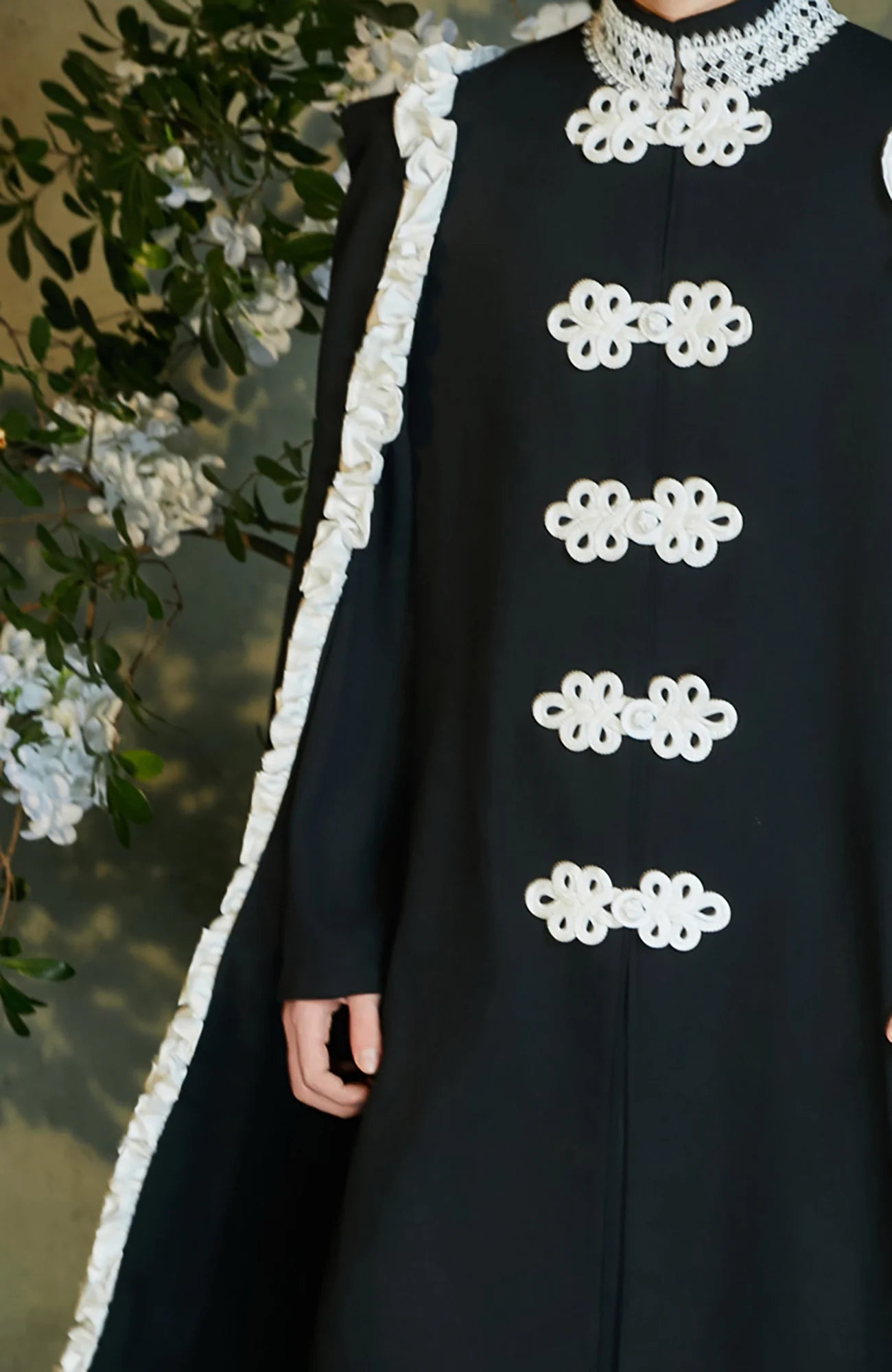 JIECHI Knot Button Draped Cloak Blazer