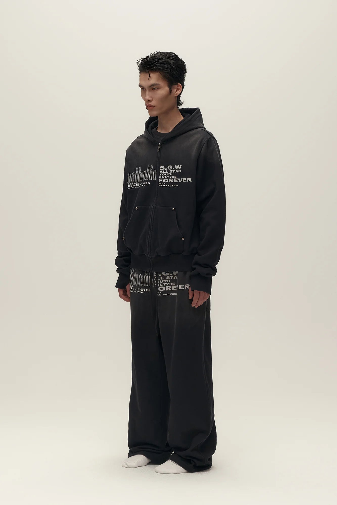 SAVAGEGROWTHWORLD Bullet Graphic Washed Wide-Leg Sweatpants