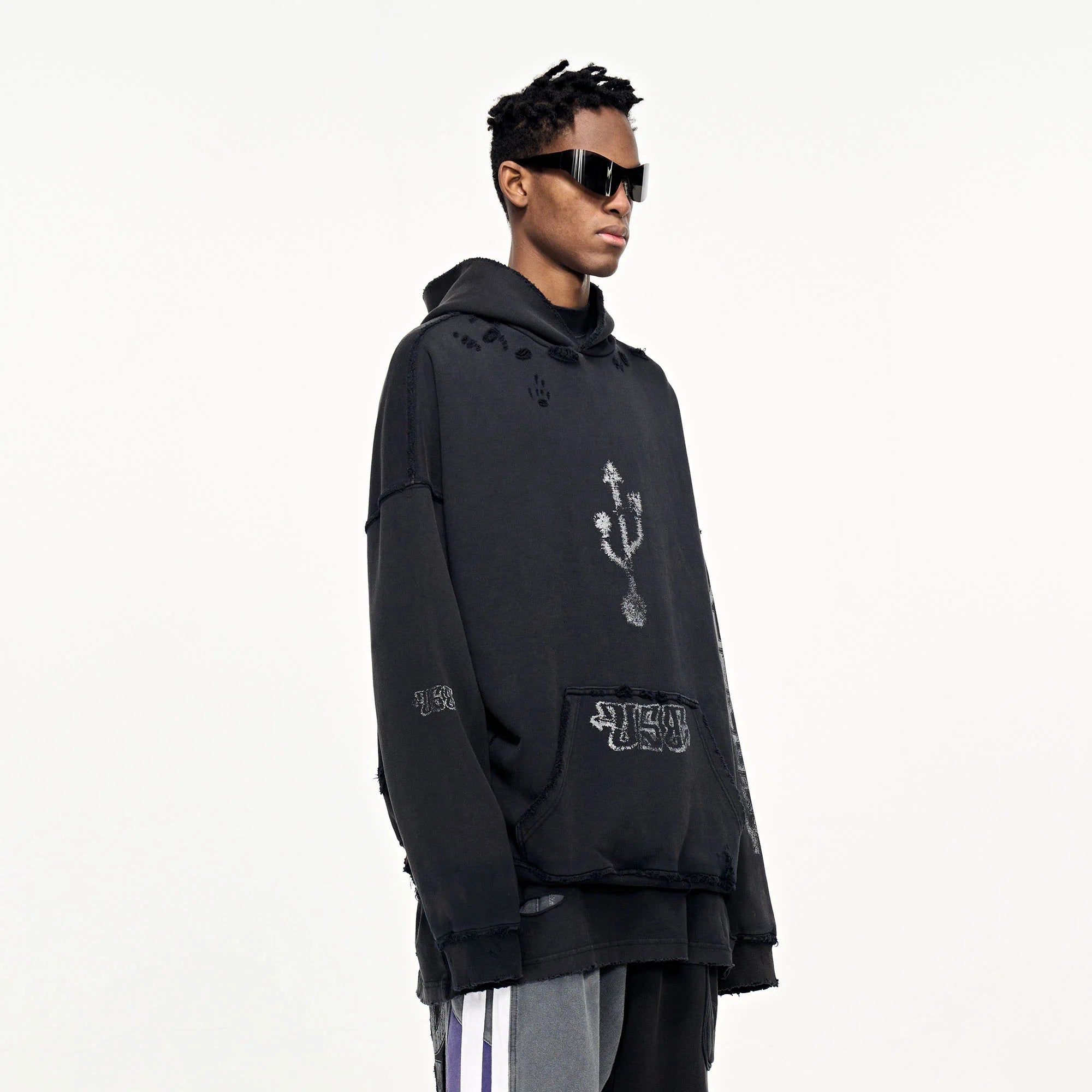 ULIPERY Distressed USB Graphic Hoodie