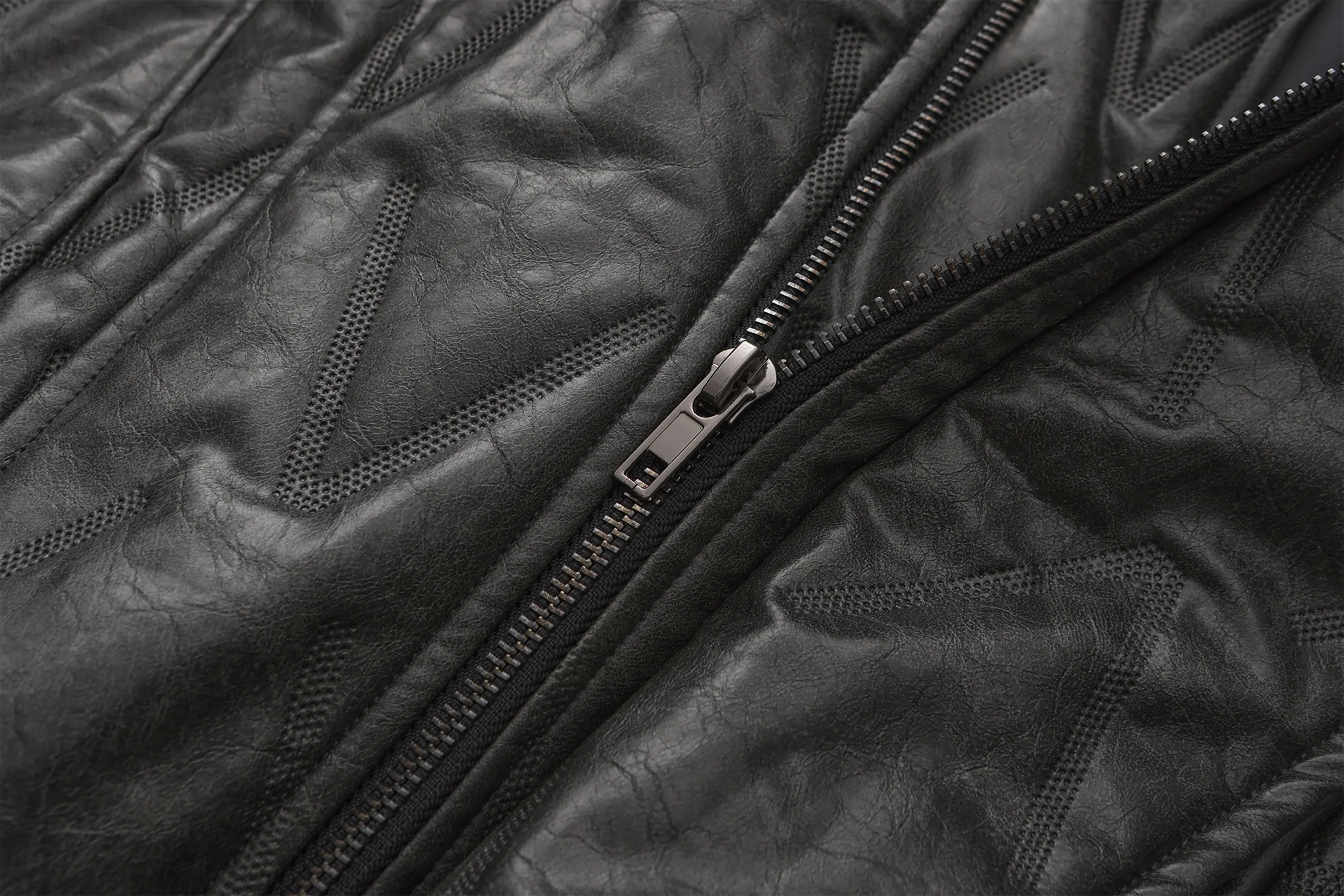 VANN VALRENCE Diamond-Embossed Faux Leather Hooded Puffer