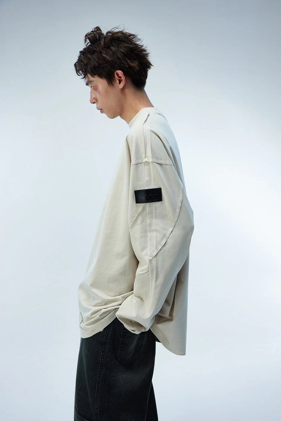 WHISTLEHUNTER Asymmetric Cut Logo Patched L/S Tee