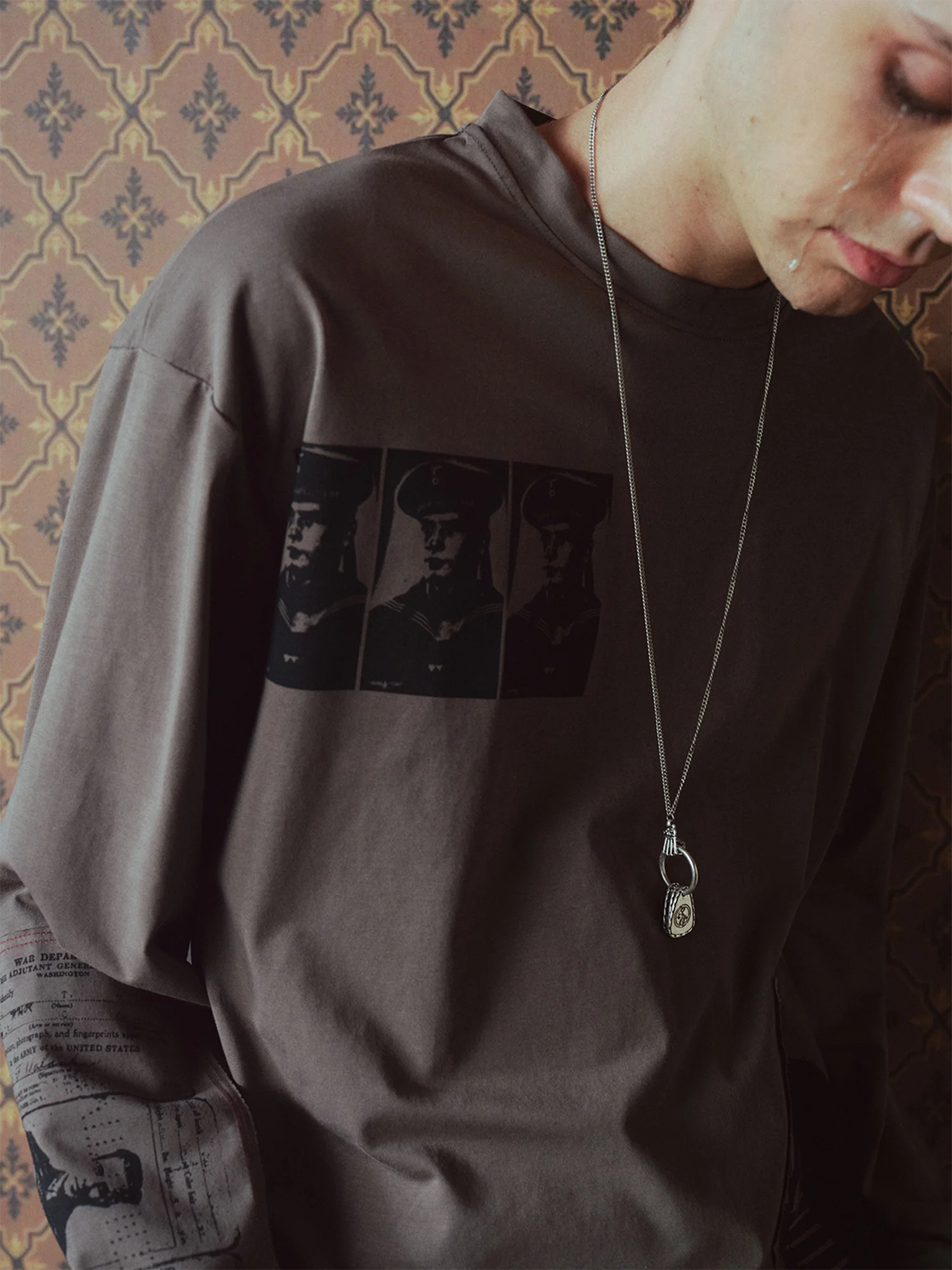 RICHILL Military Graphic Patch Long-Sleeve Tee