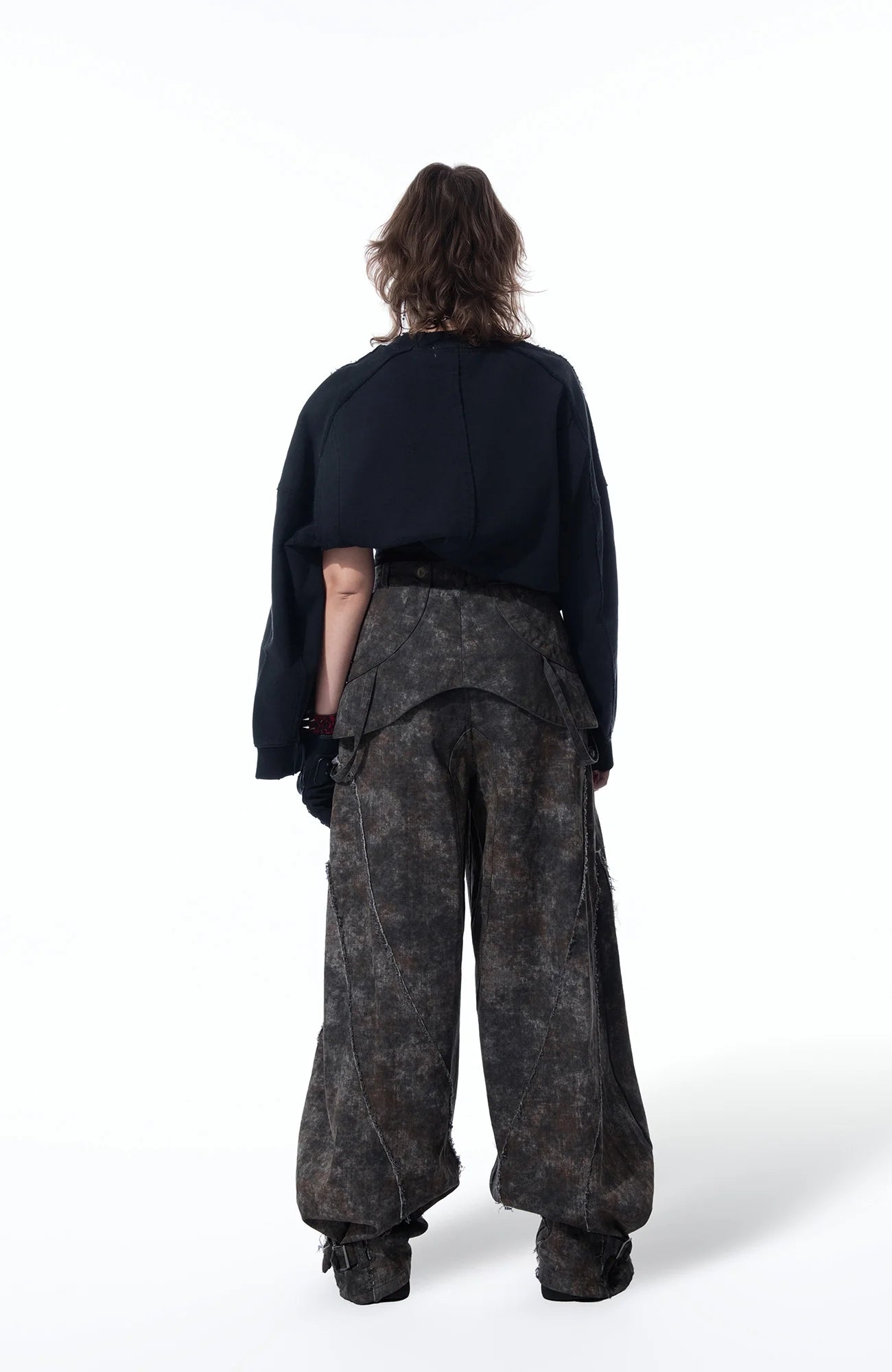 MOGONGSHE Distressed Detachable Drape Curved Panel Jeans