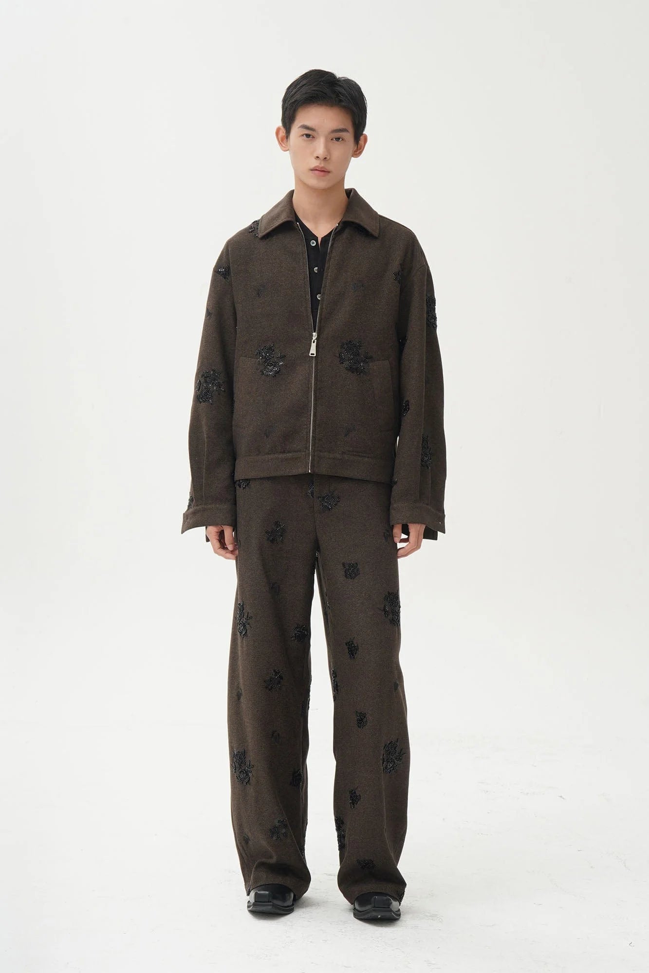 ORAL UTOPIA Embellished Sequin Embroidery Curved Pants