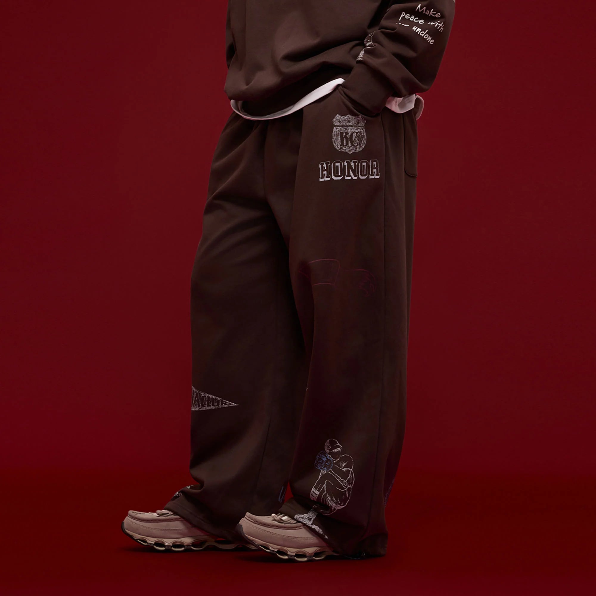 BANANA CLUB Classic Doodle Graphic Sweatpants