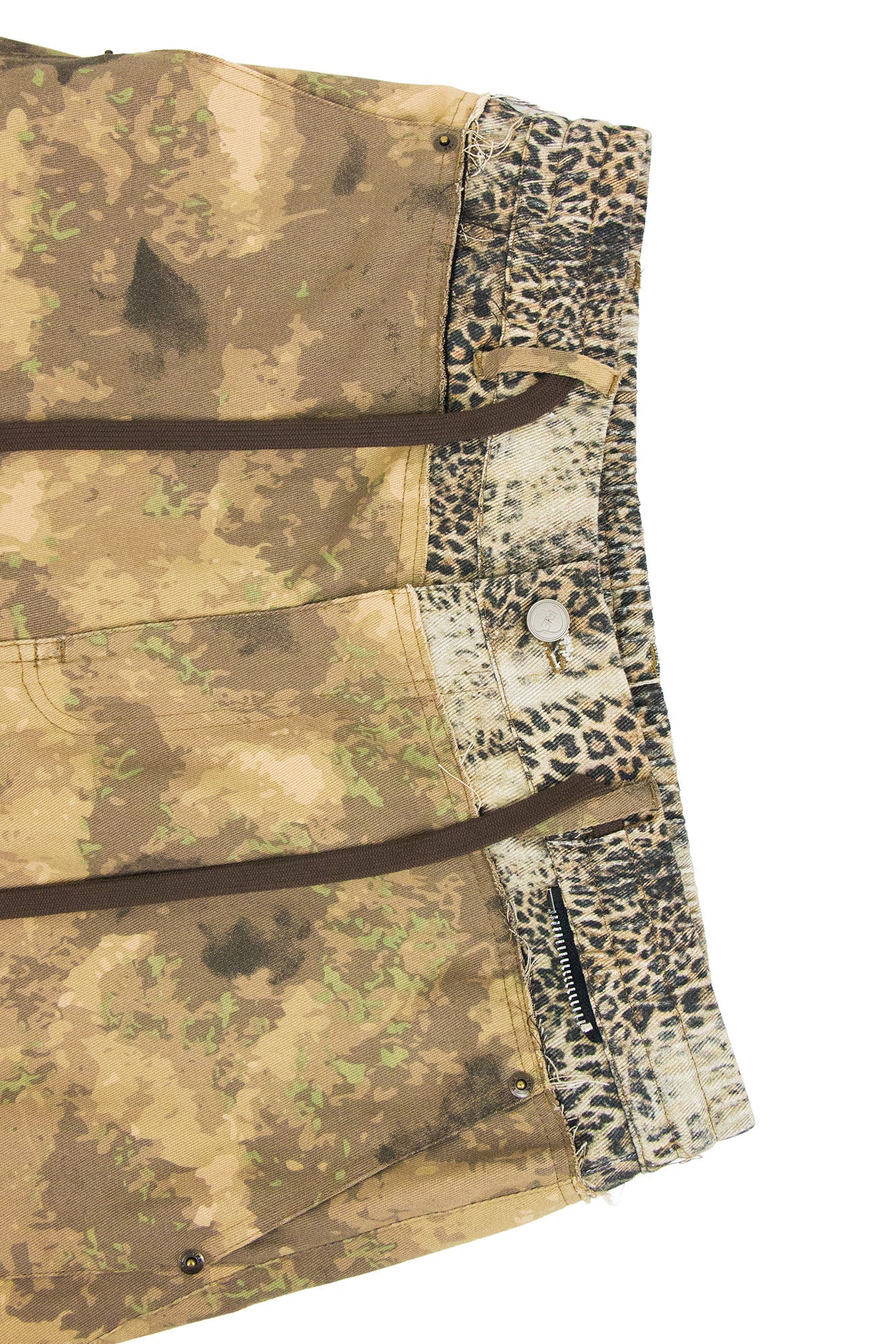 RELABEL Leopard Panel Camo Cargo