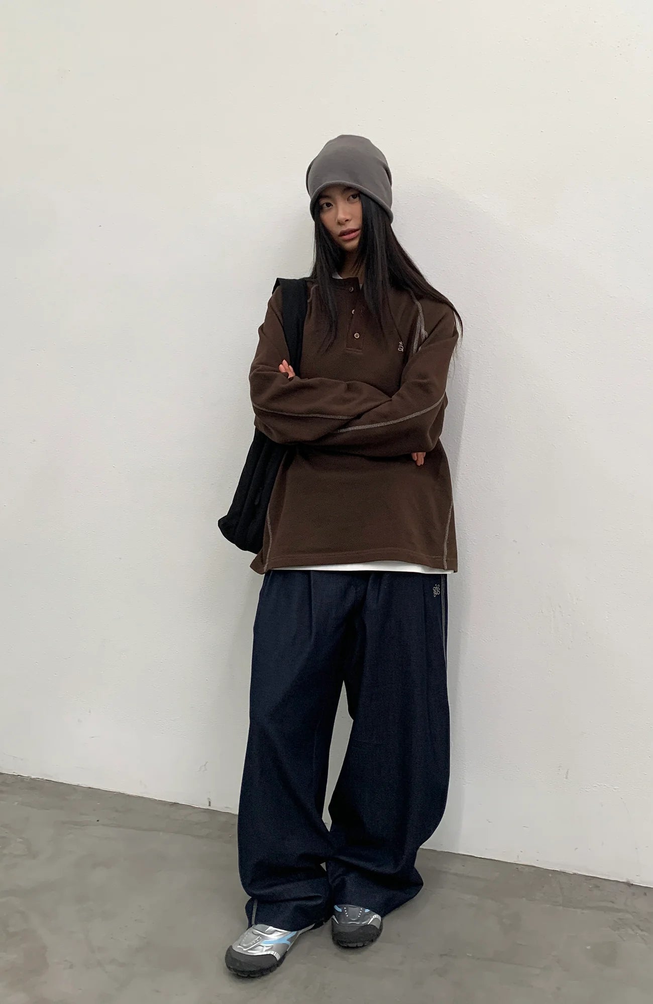 ROARINGWILD A ARCH Embroidered LOGO Draped Oversized Pants