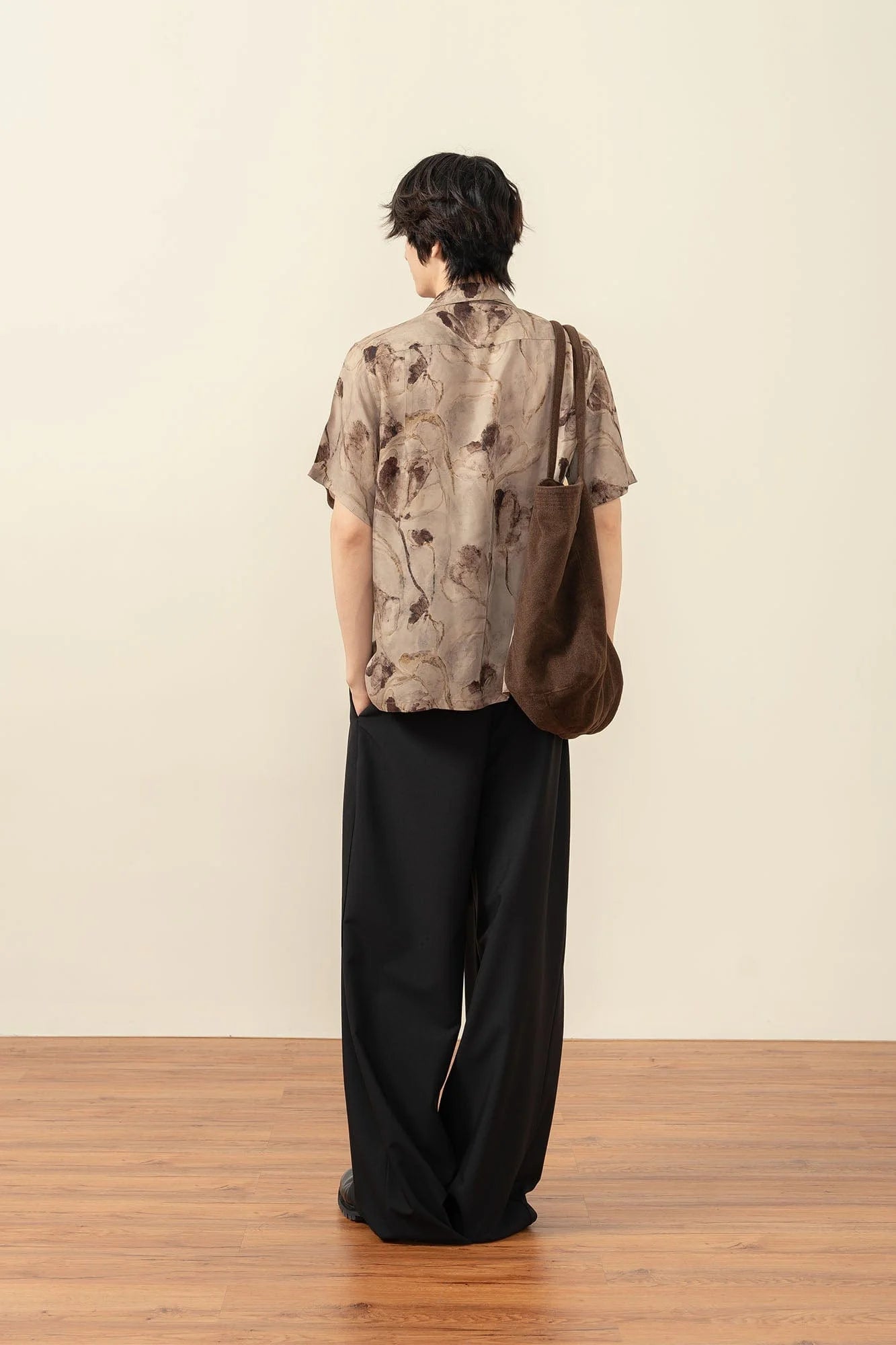 MOITIEDEPETALE Floral Accordion Pleats Cupro Blended Half Shirt