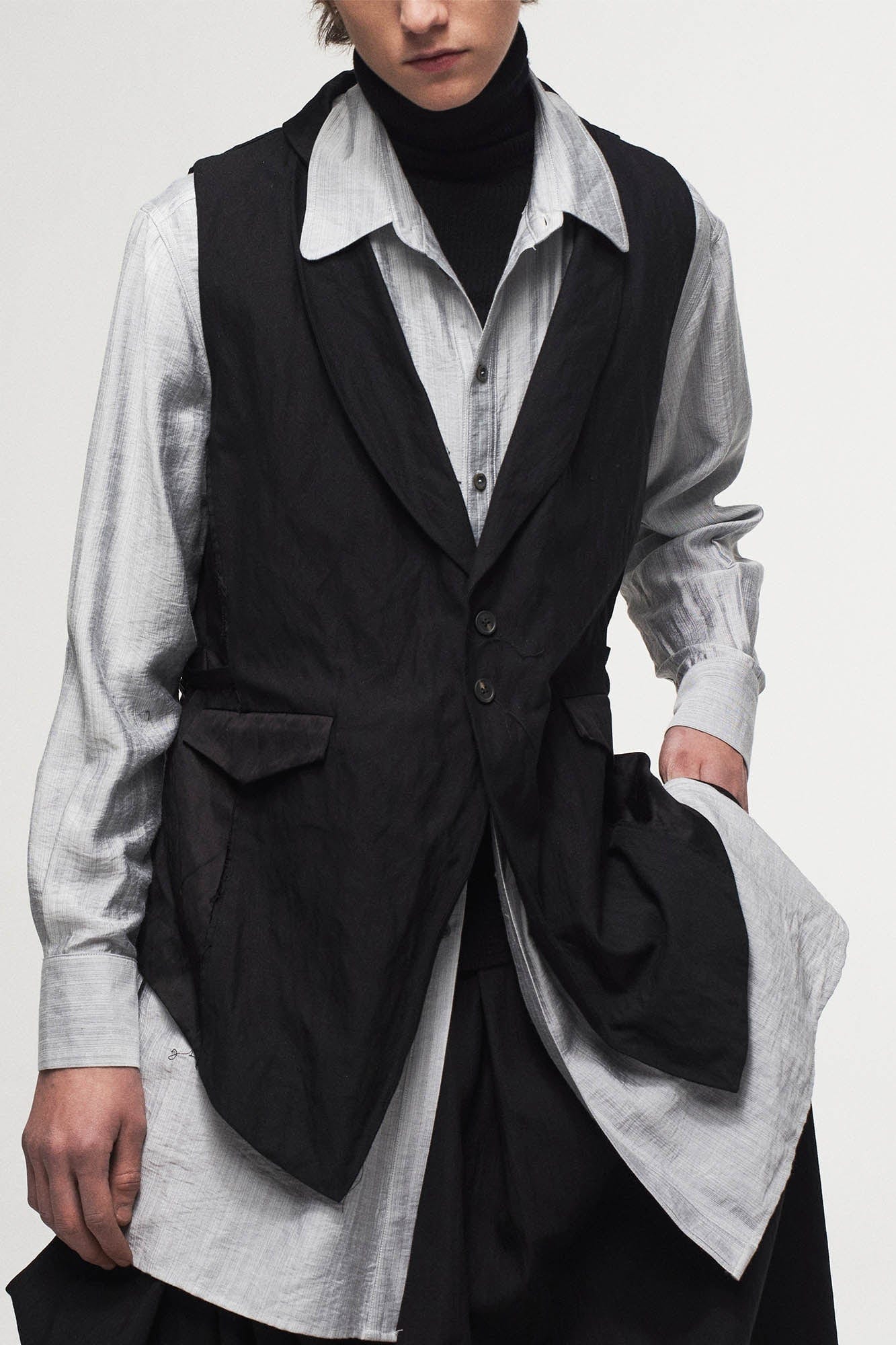 ILNya Nieternite Nifutur Asymmetrical Shawl Collar Belted Crinkled Vest