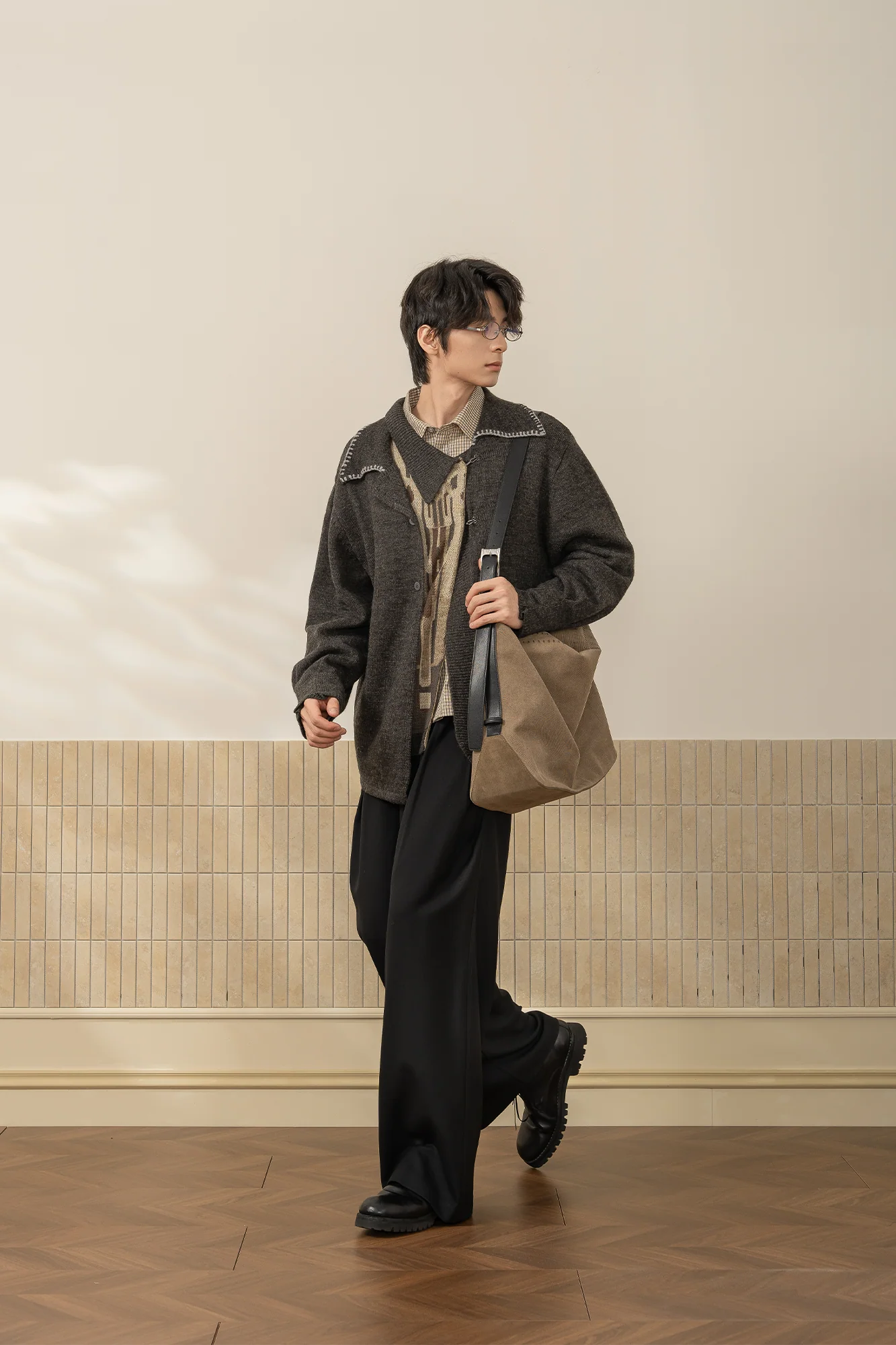 MOITIEDEPETALE Wool-Blended Pleats Trousers