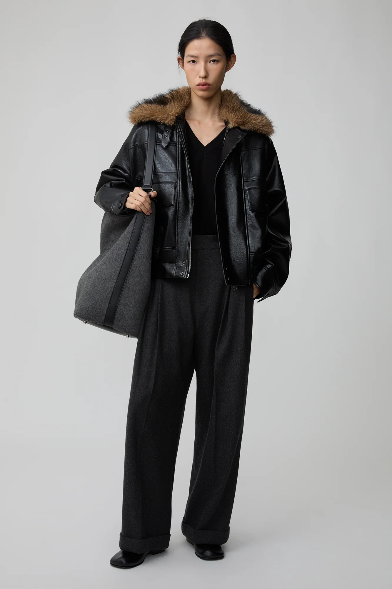 OPICLPOTH Wool-Blend Pleated Barrel Trousers