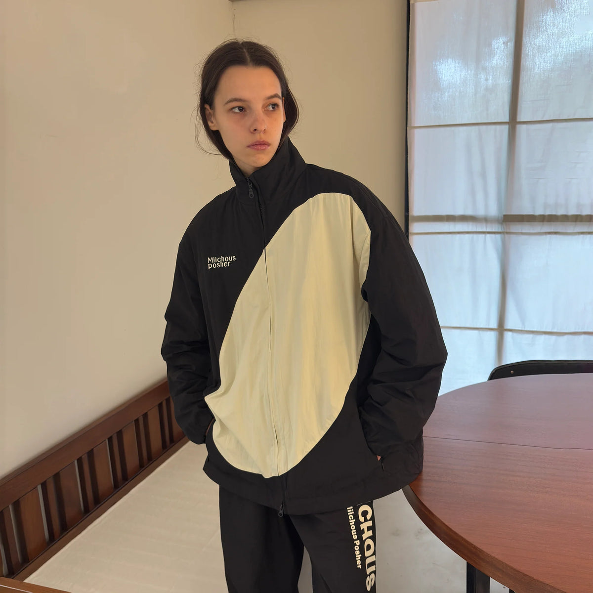 MIICHOUS Contrast Curved Paneled Padded Jacket