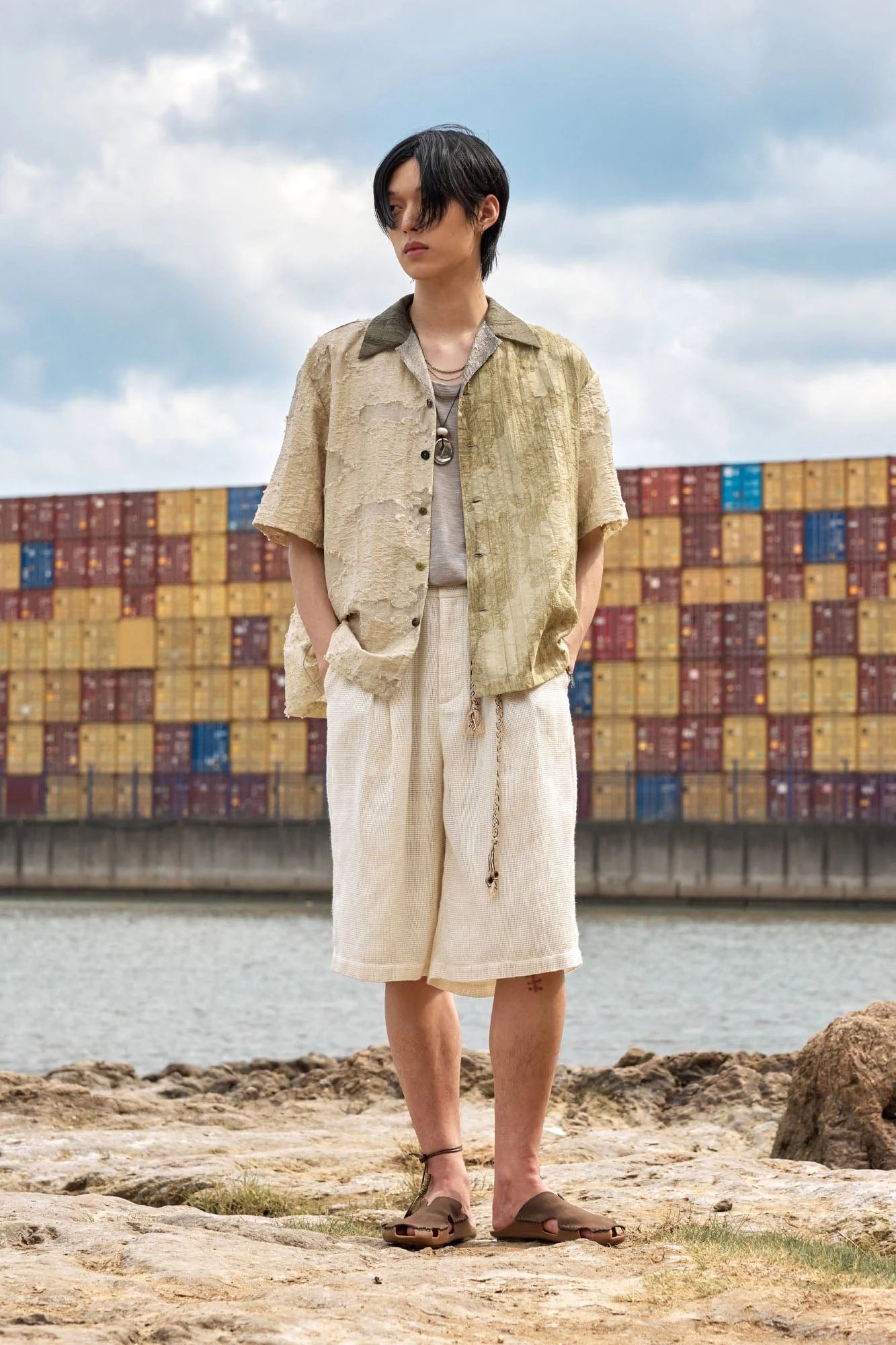 ALVNG AR ANTS Botanical Dyed Burnout Textured Spliced Half Shirt